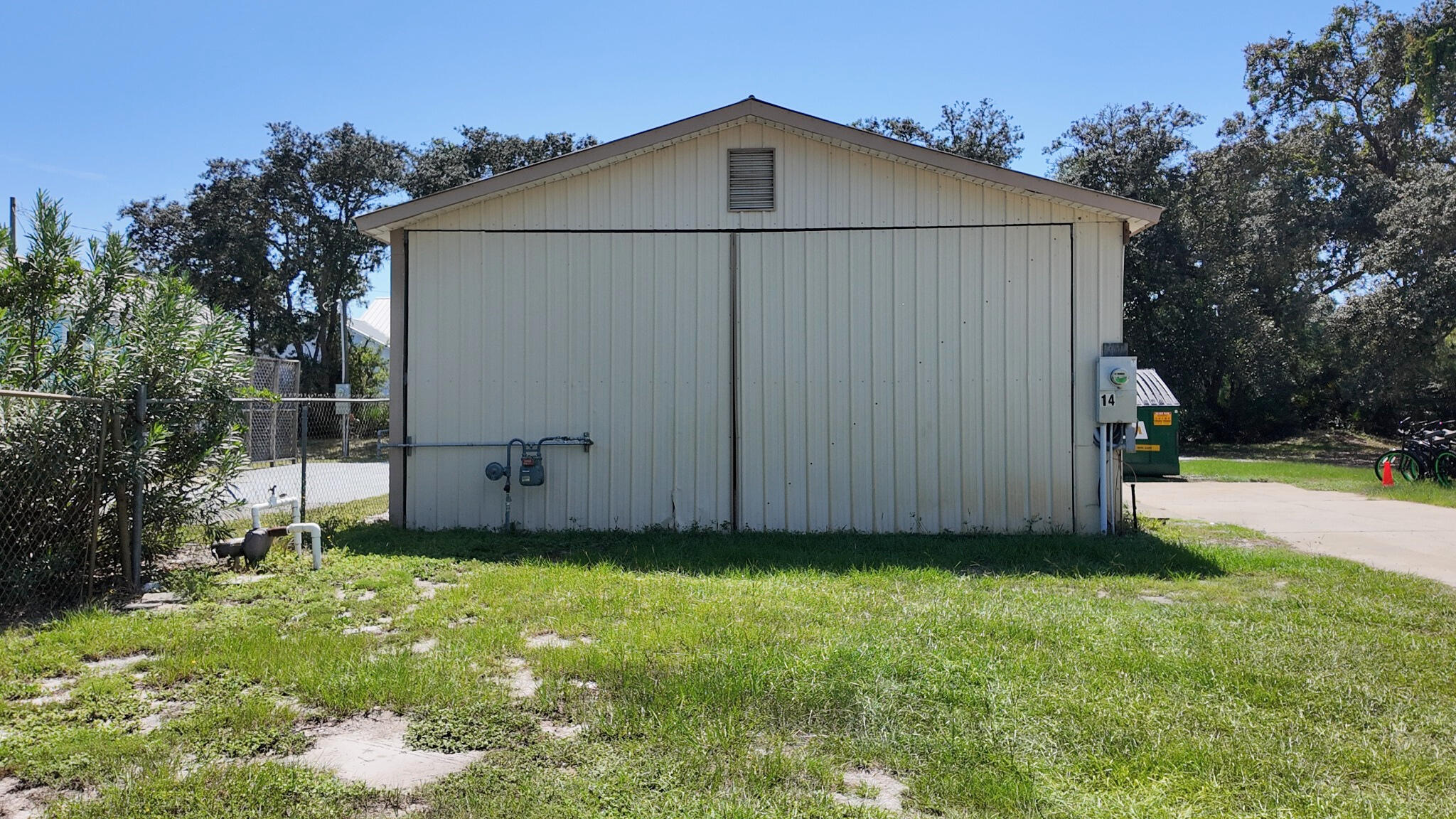 main property photo 11