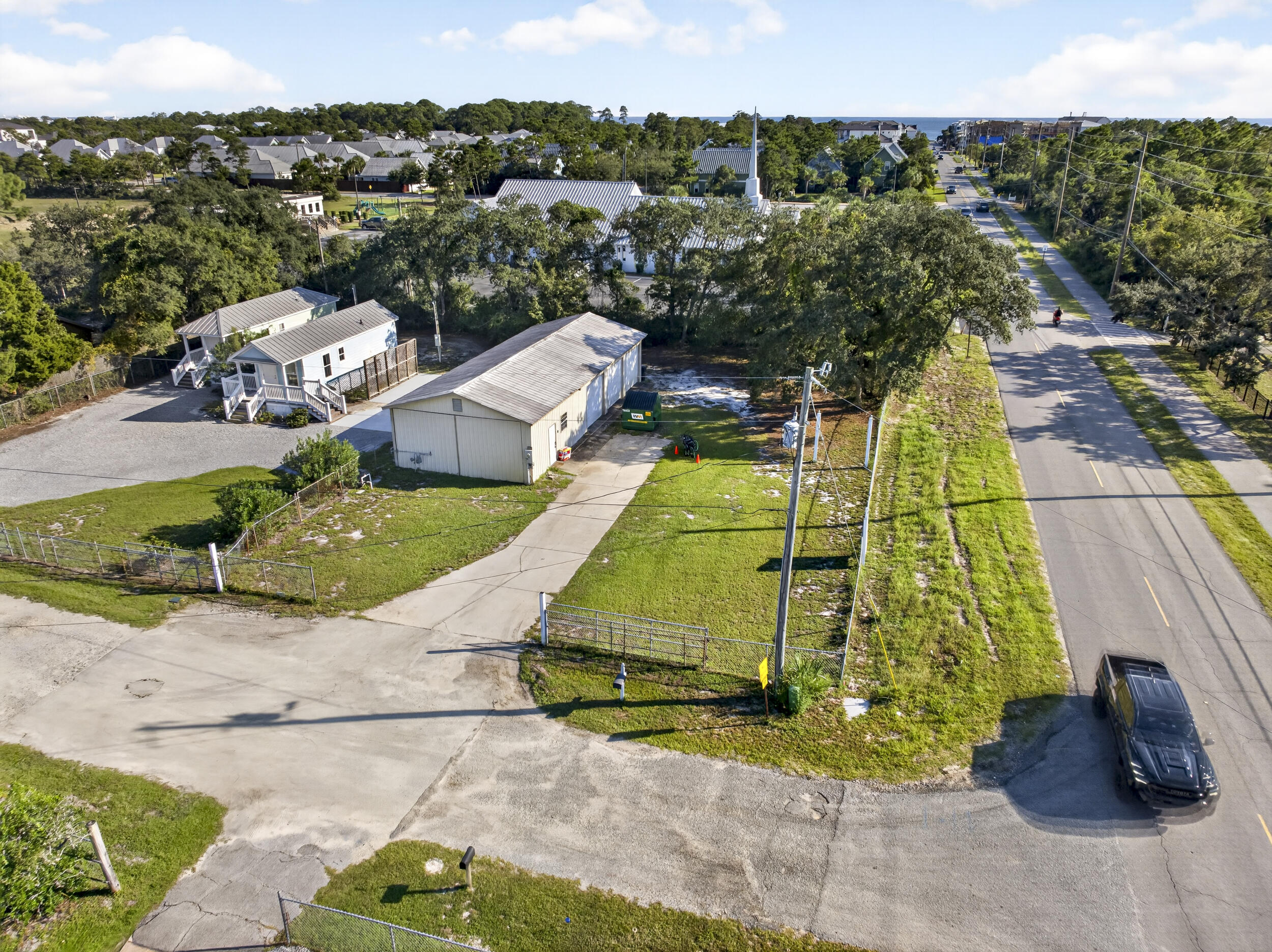 main property photo 18