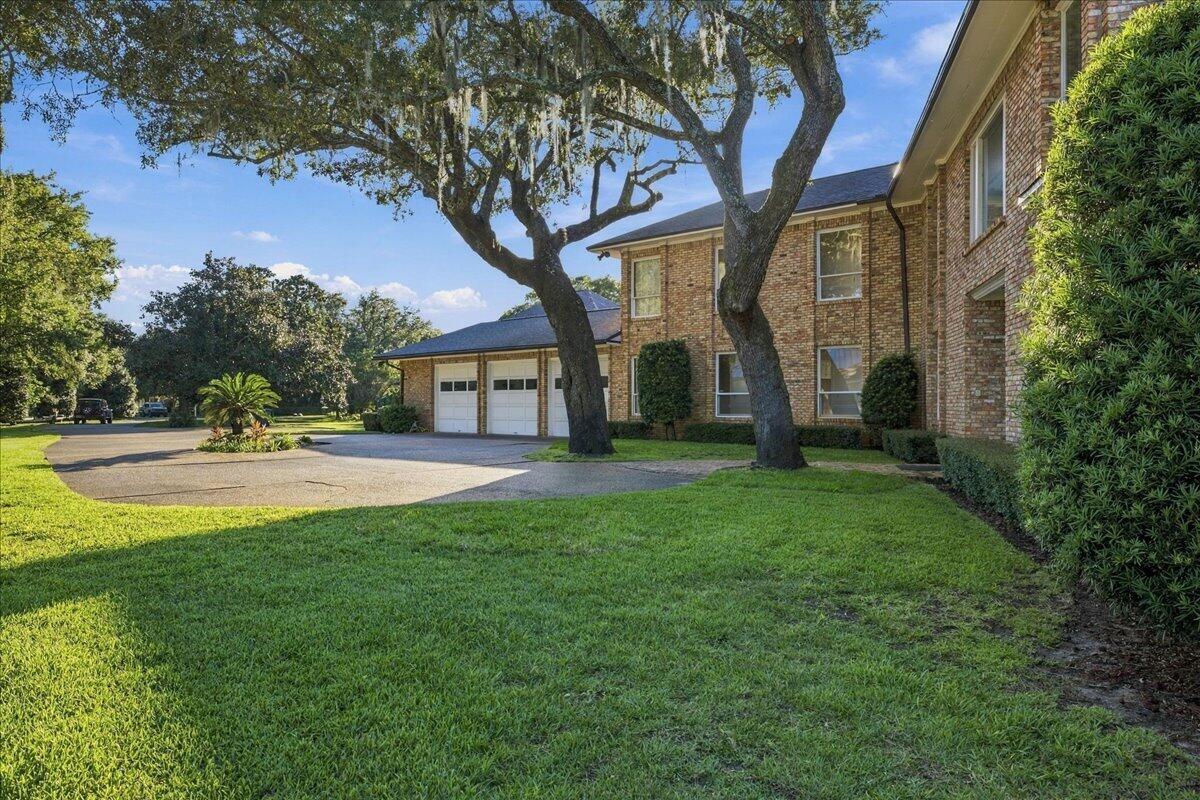main property photo 54