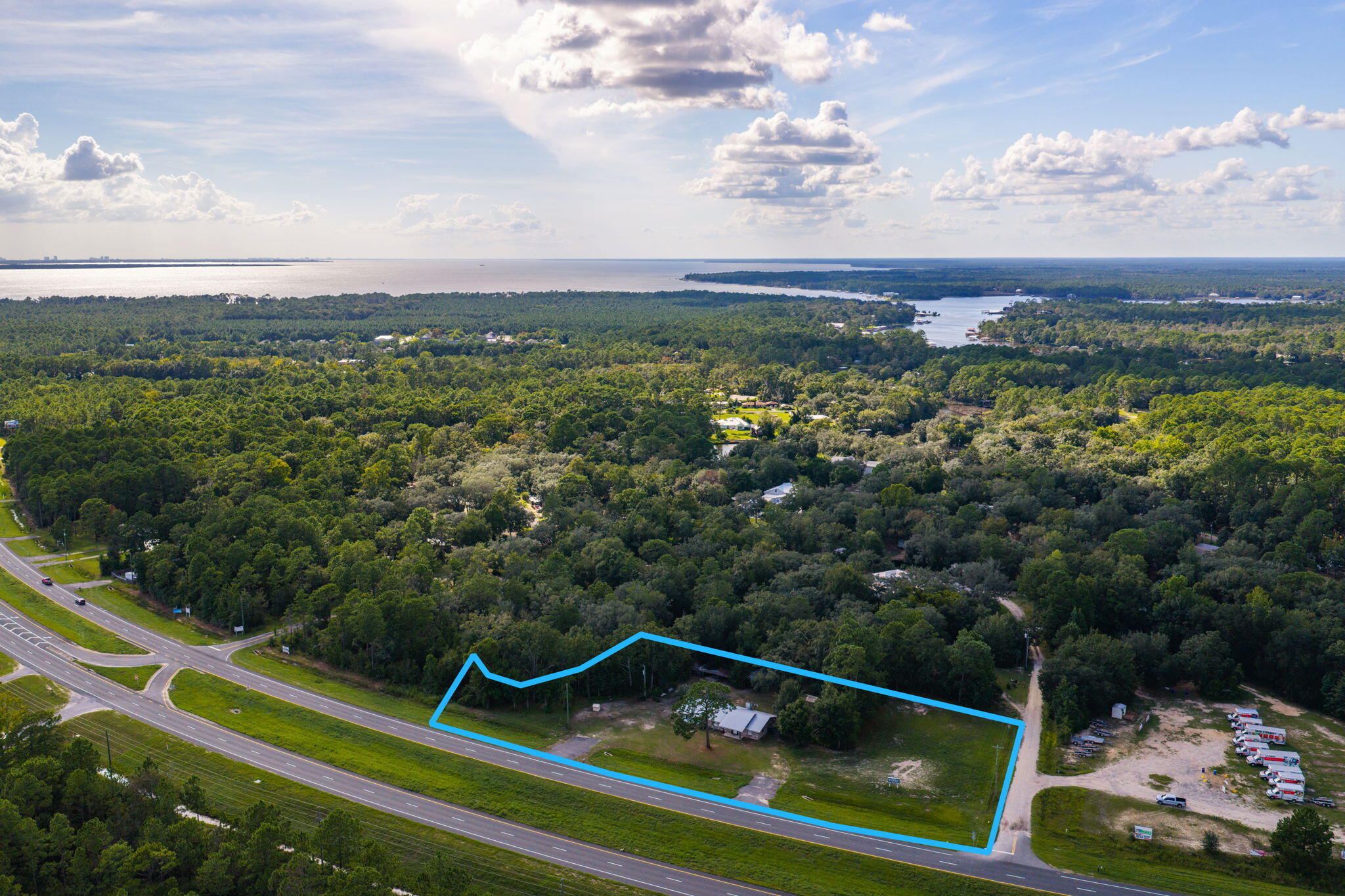 main property photo 33