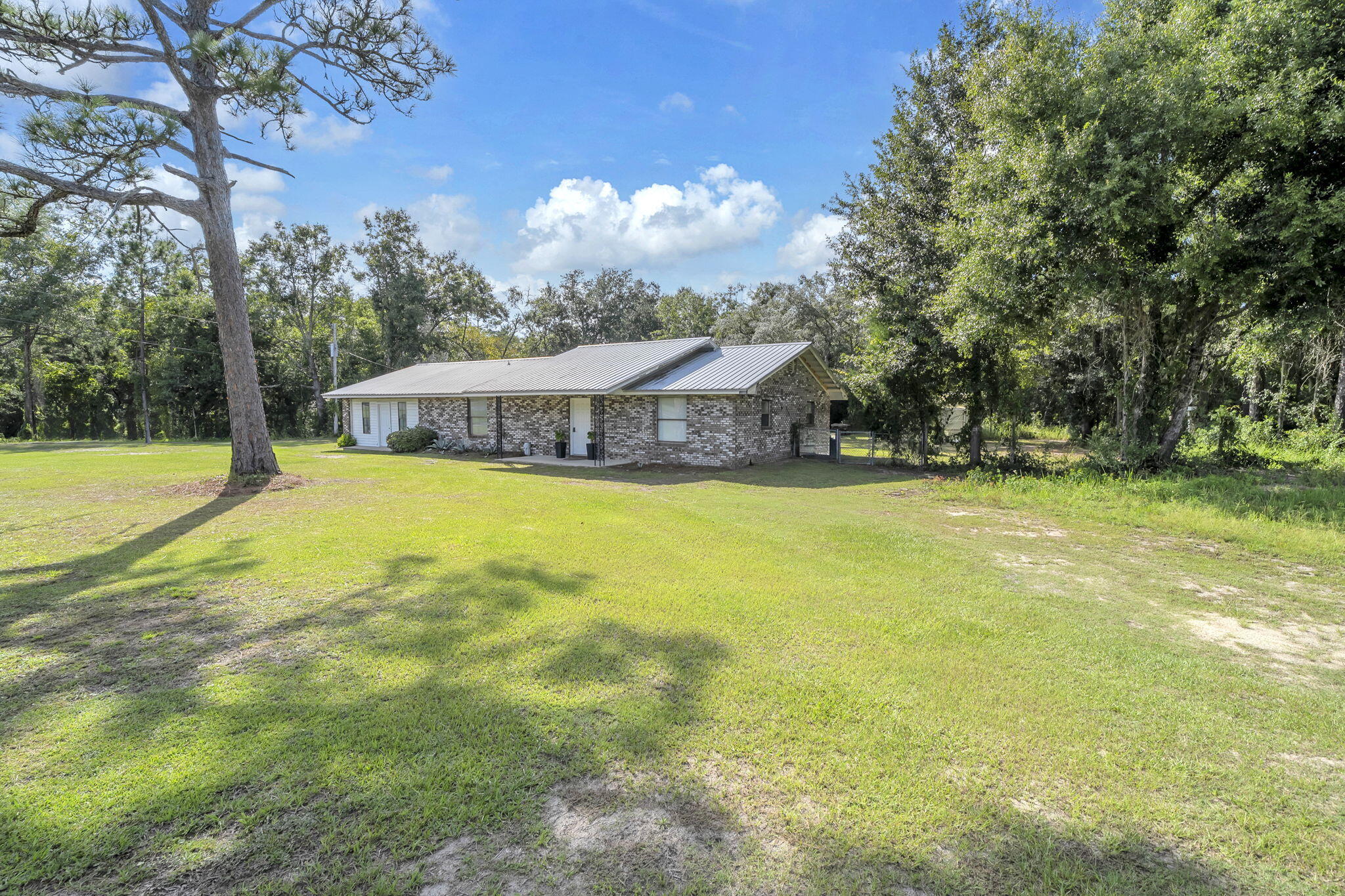 main property photo 45