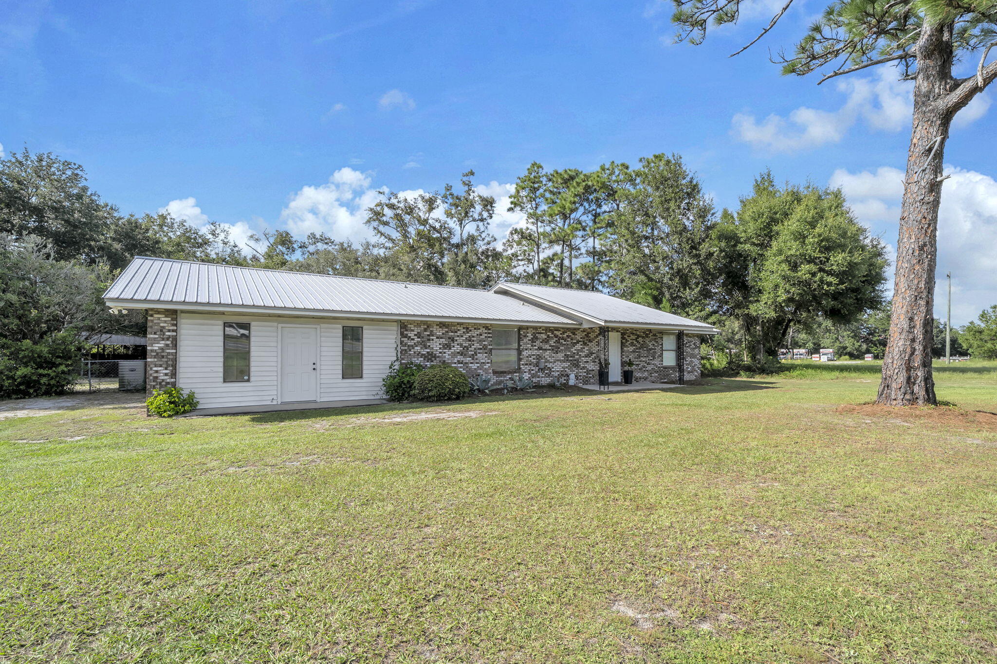 main property photo 47