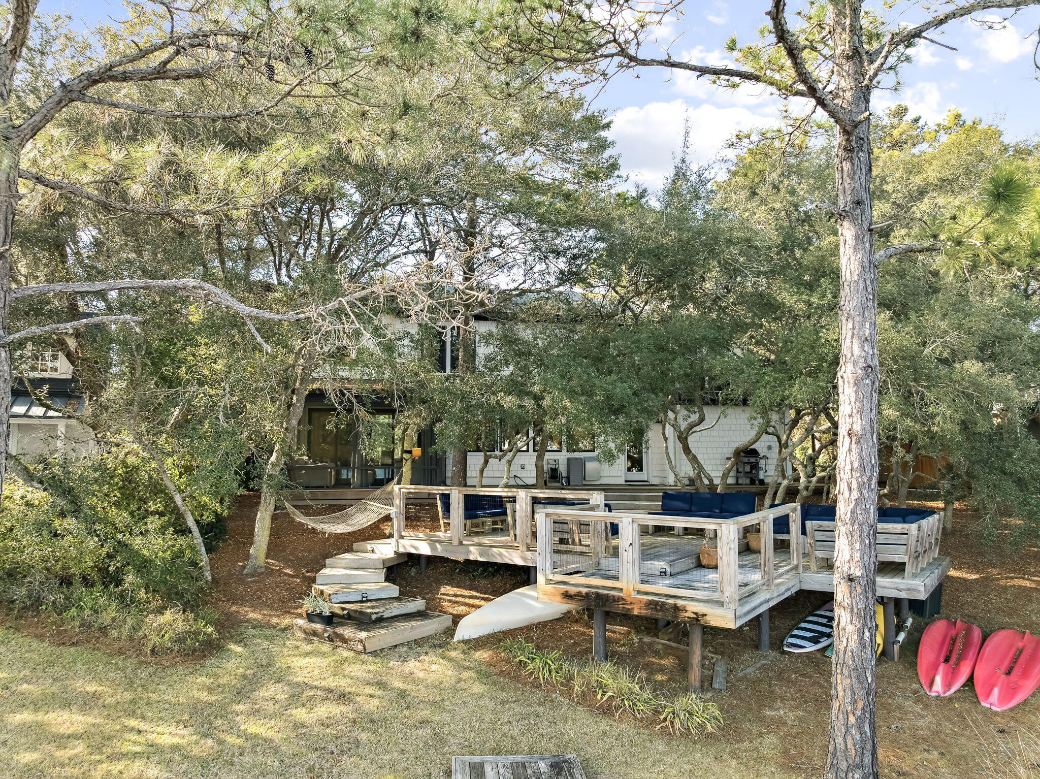 main property photo 74