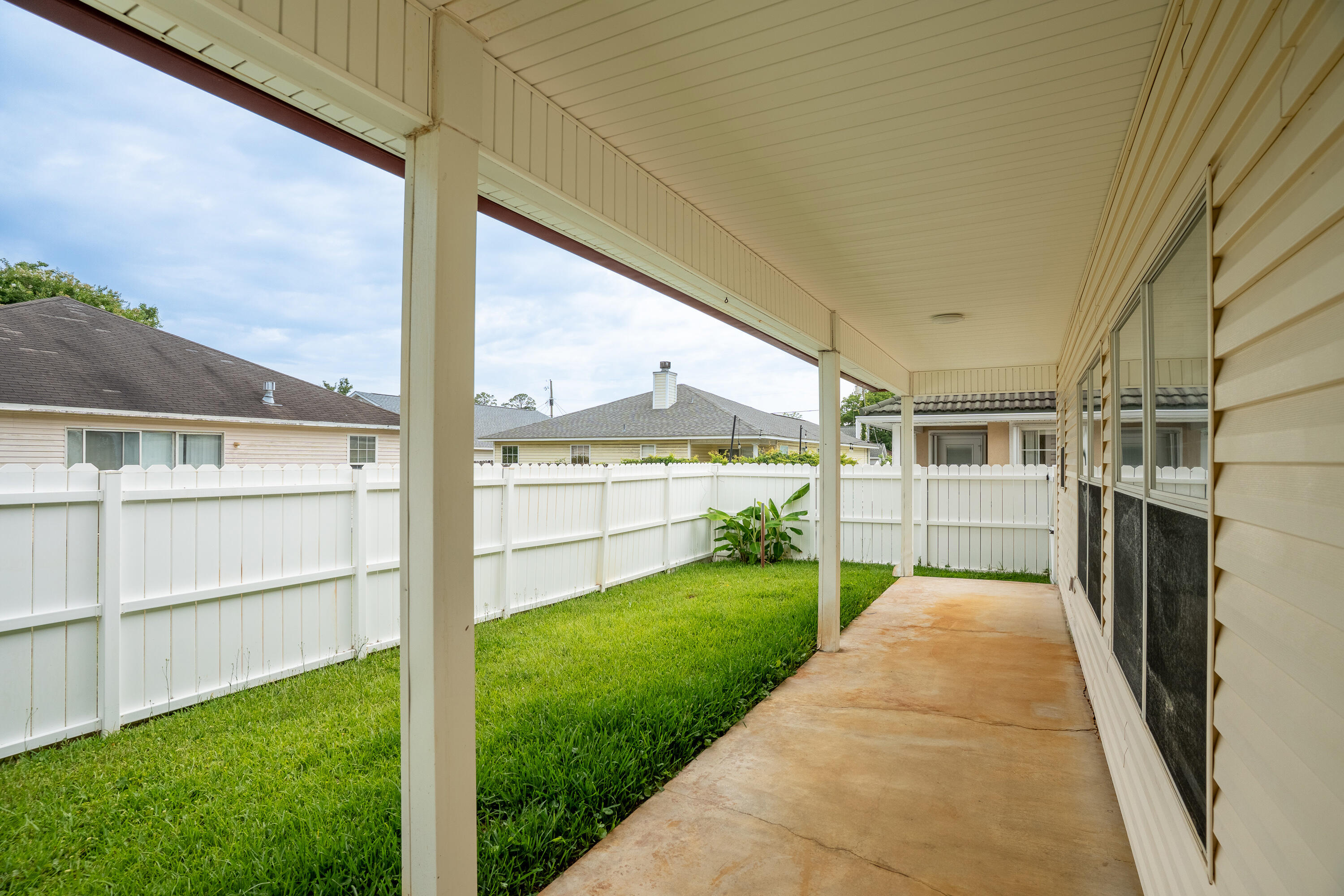main property photo 59