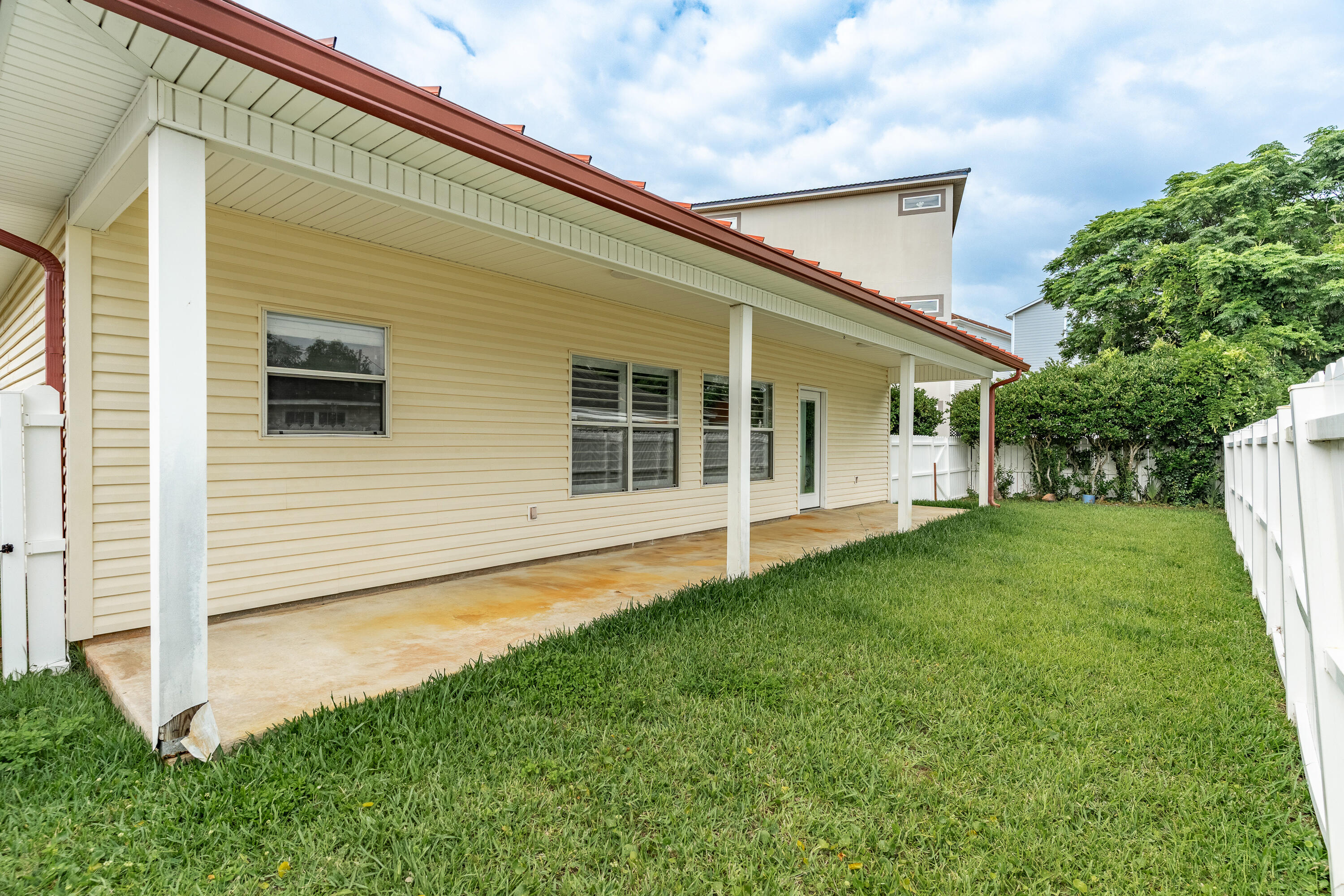 main property photo 60