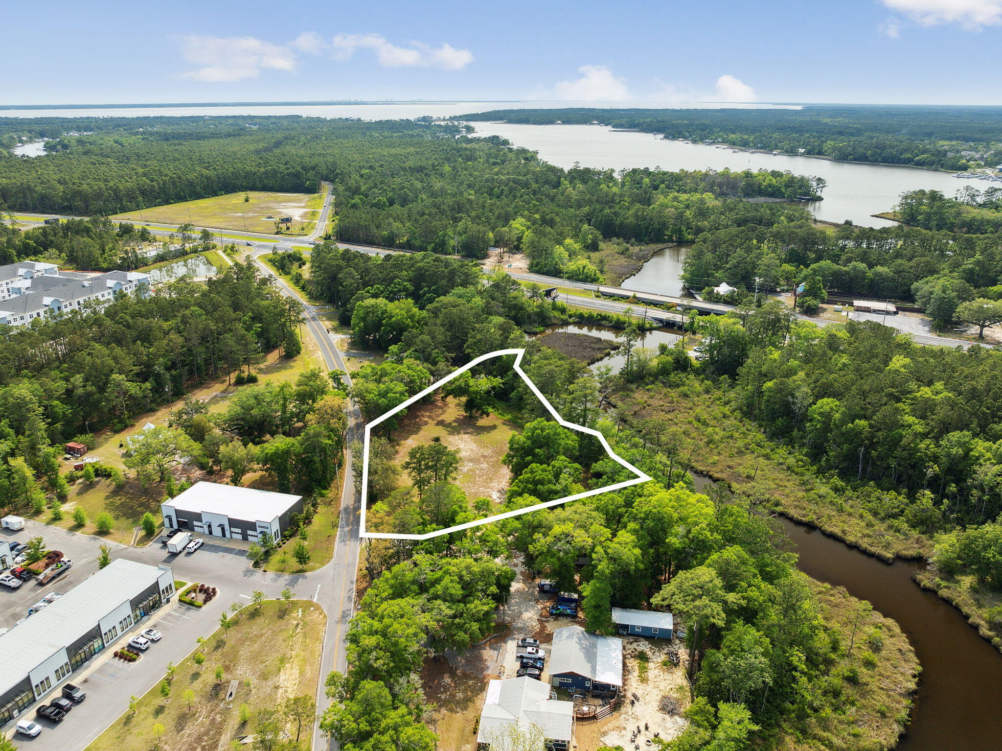 main property photo 13