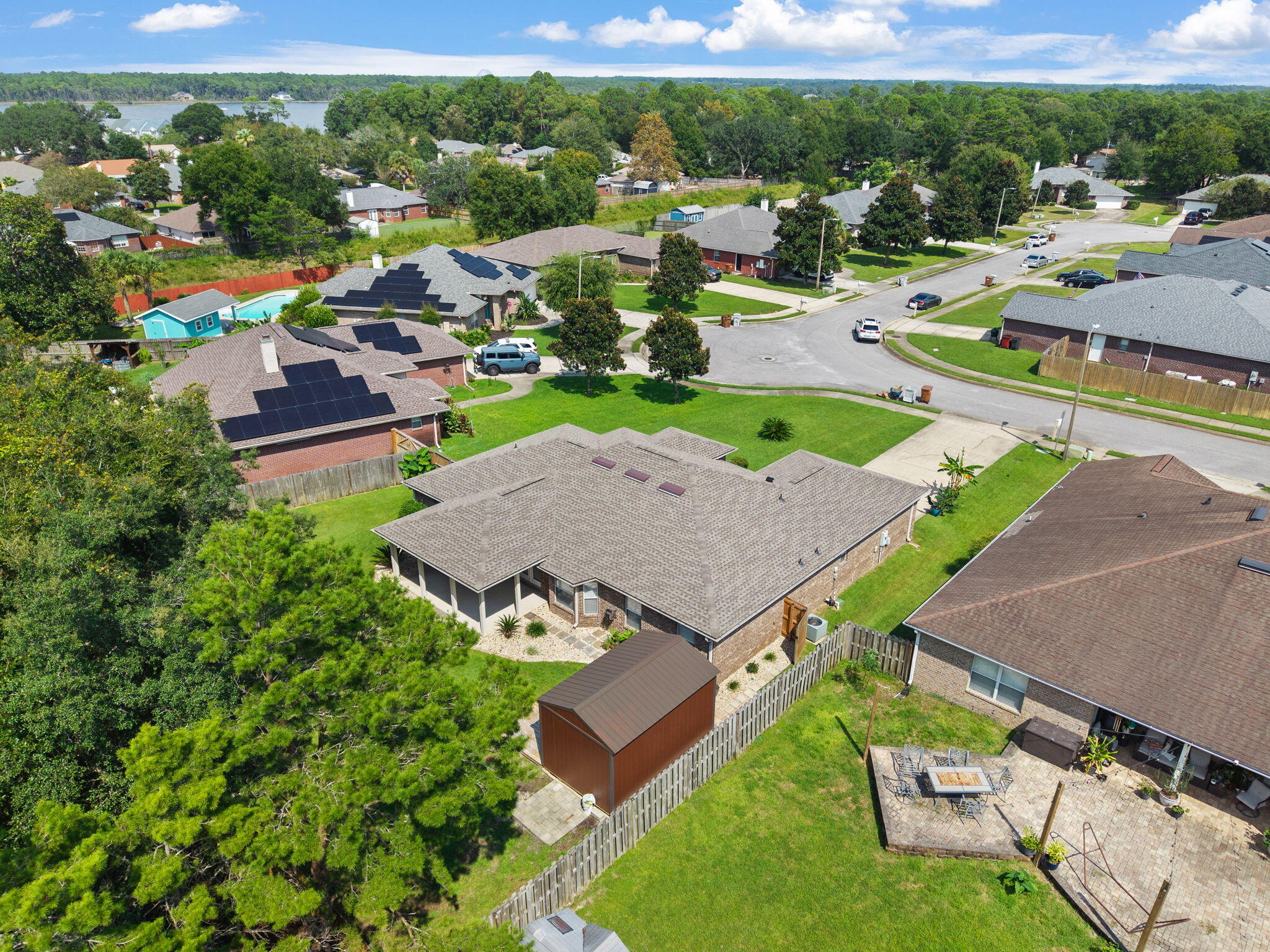 main property photo 40