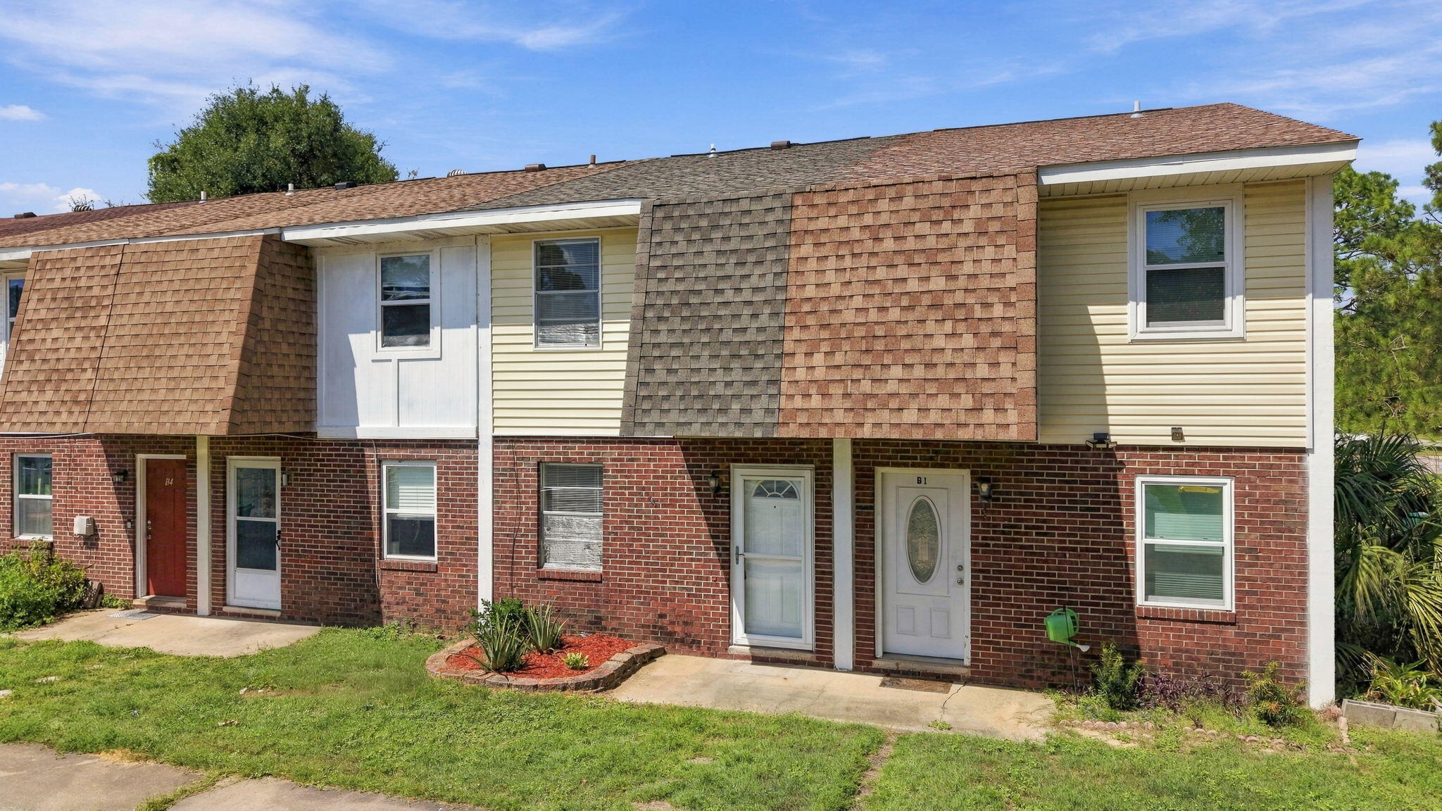 main property photo 34