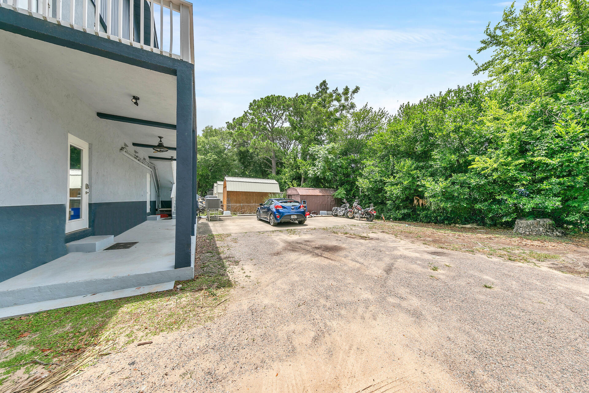 main property photo 42