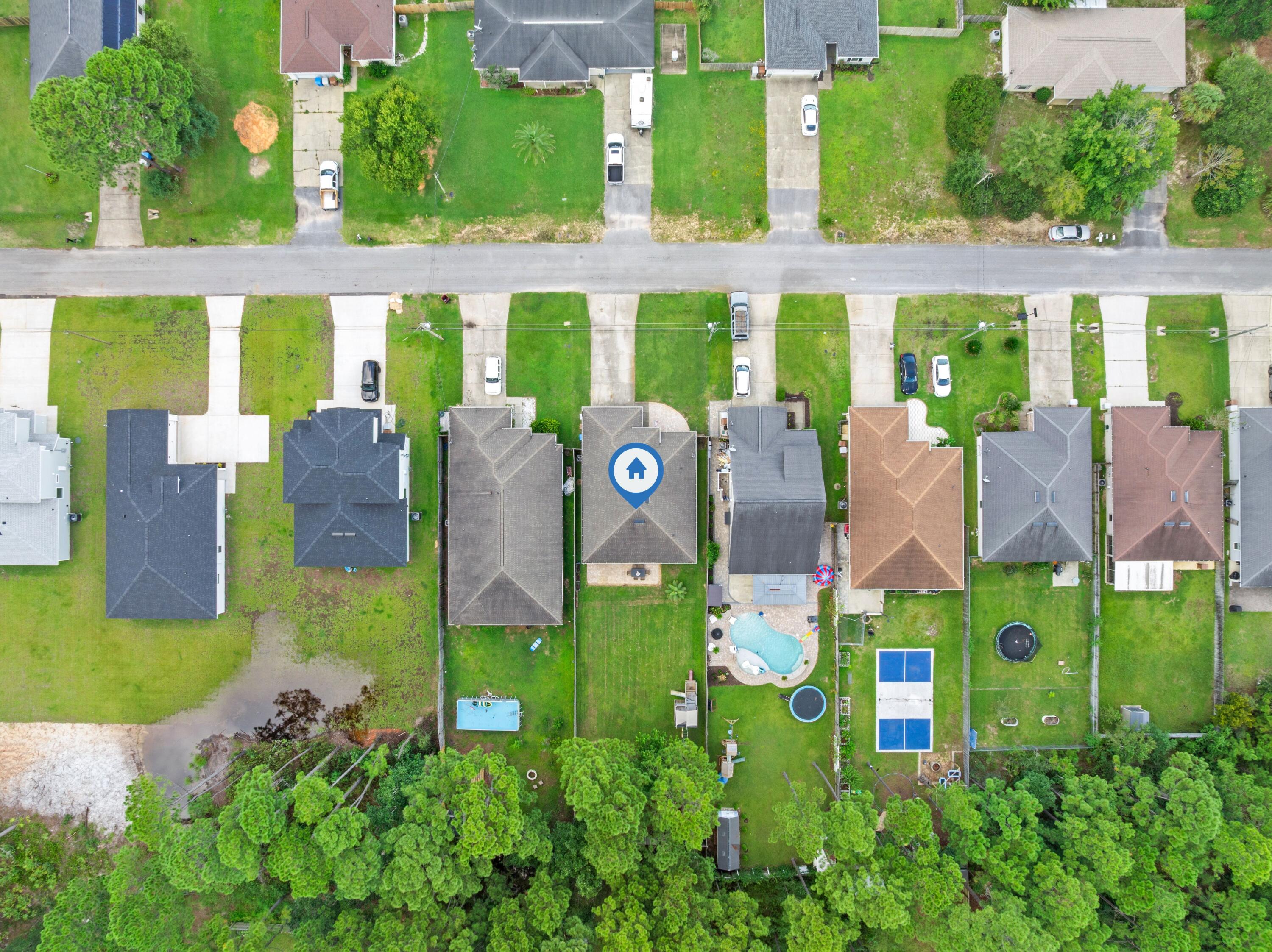 main property photo 40