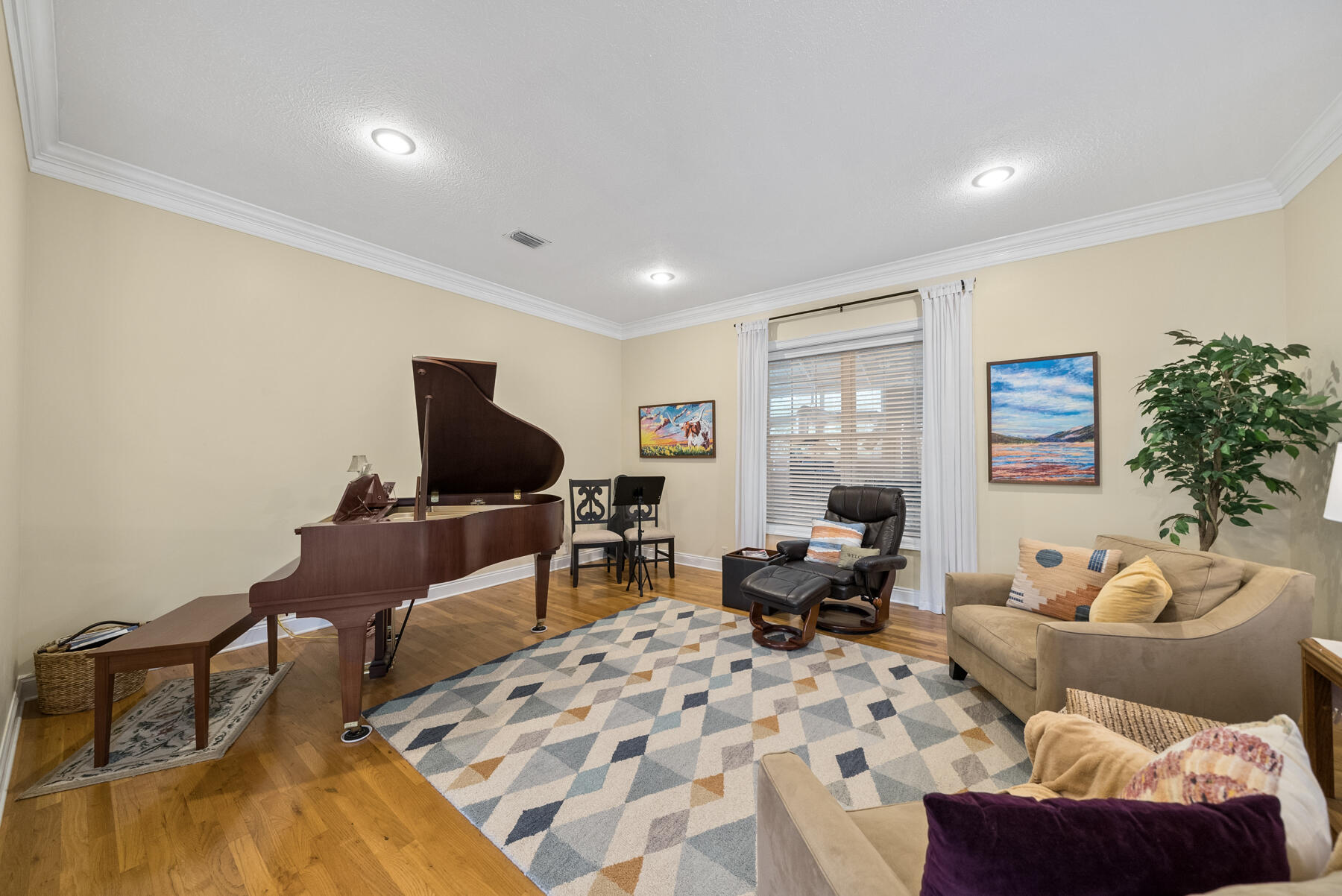main property photo 58