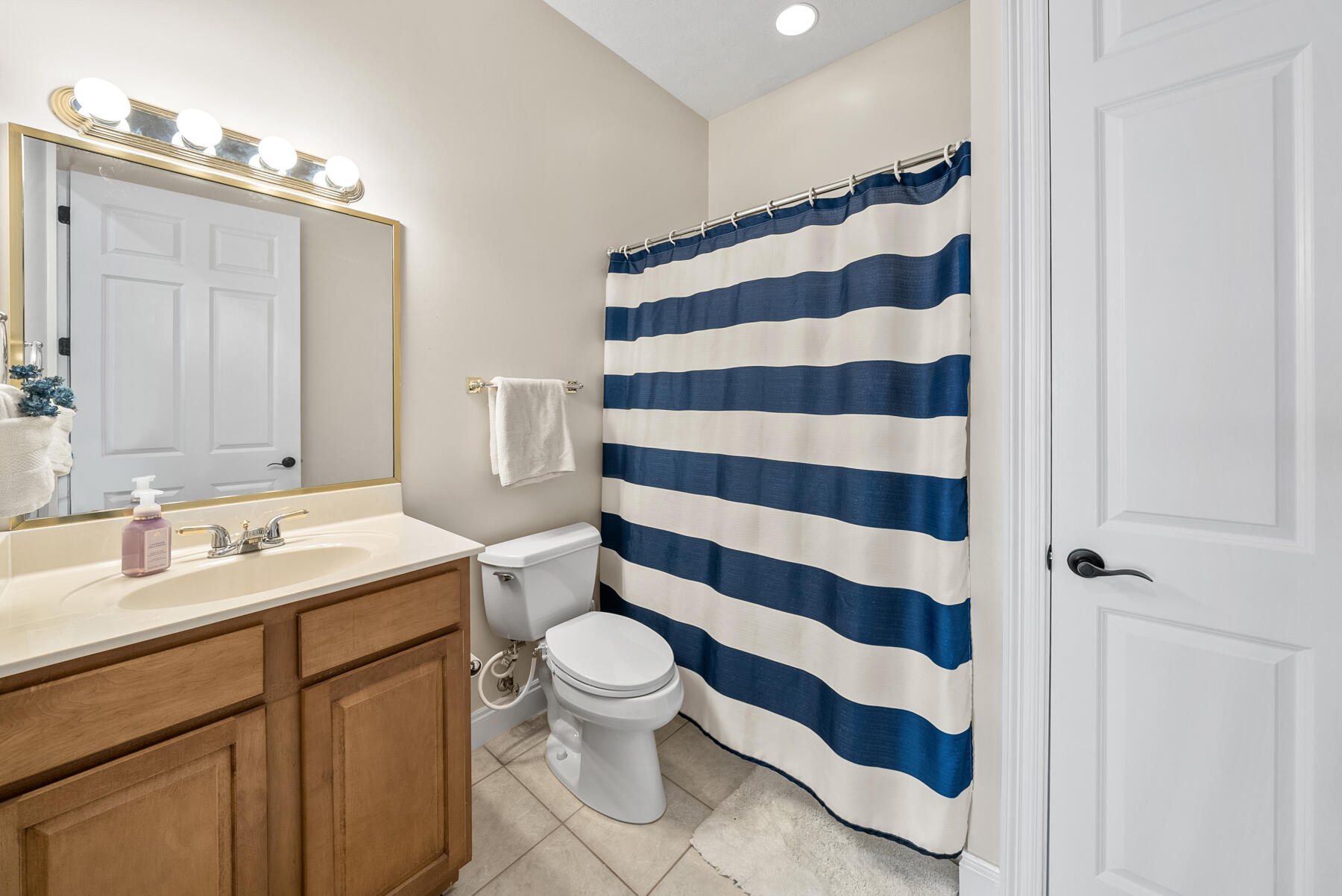 main property photo 74