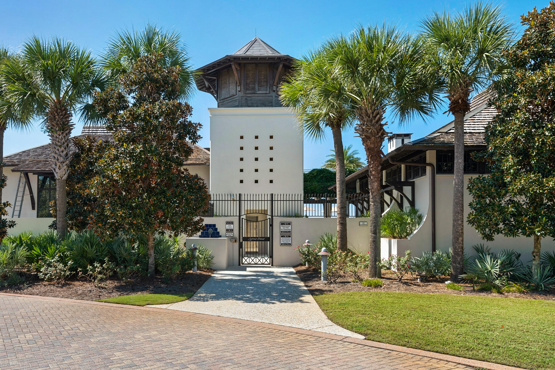 main property photo 19