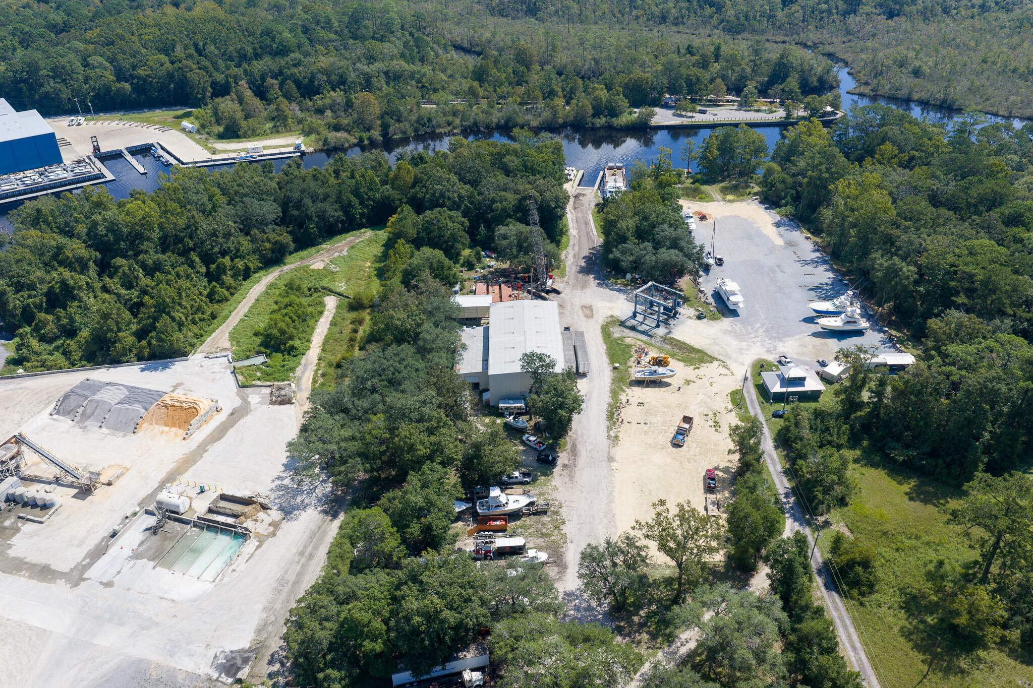main property photo 42