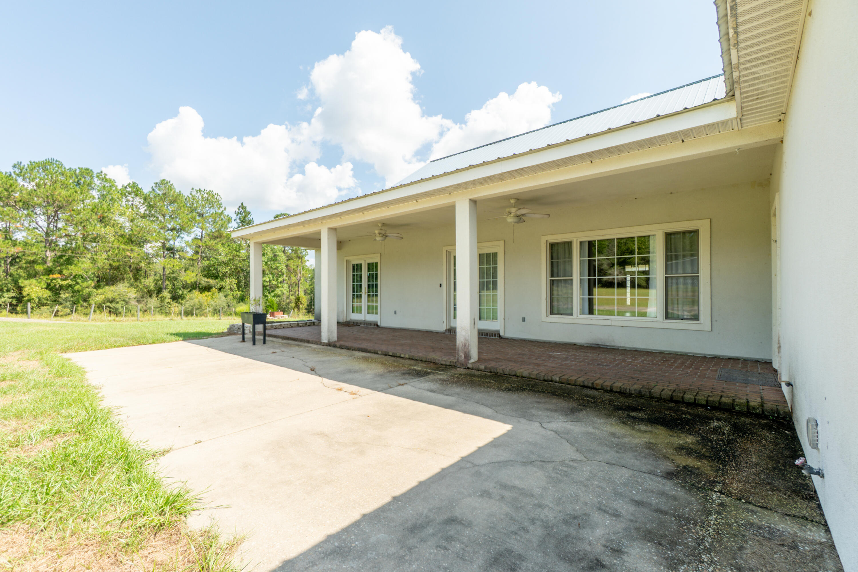 main property photo 38