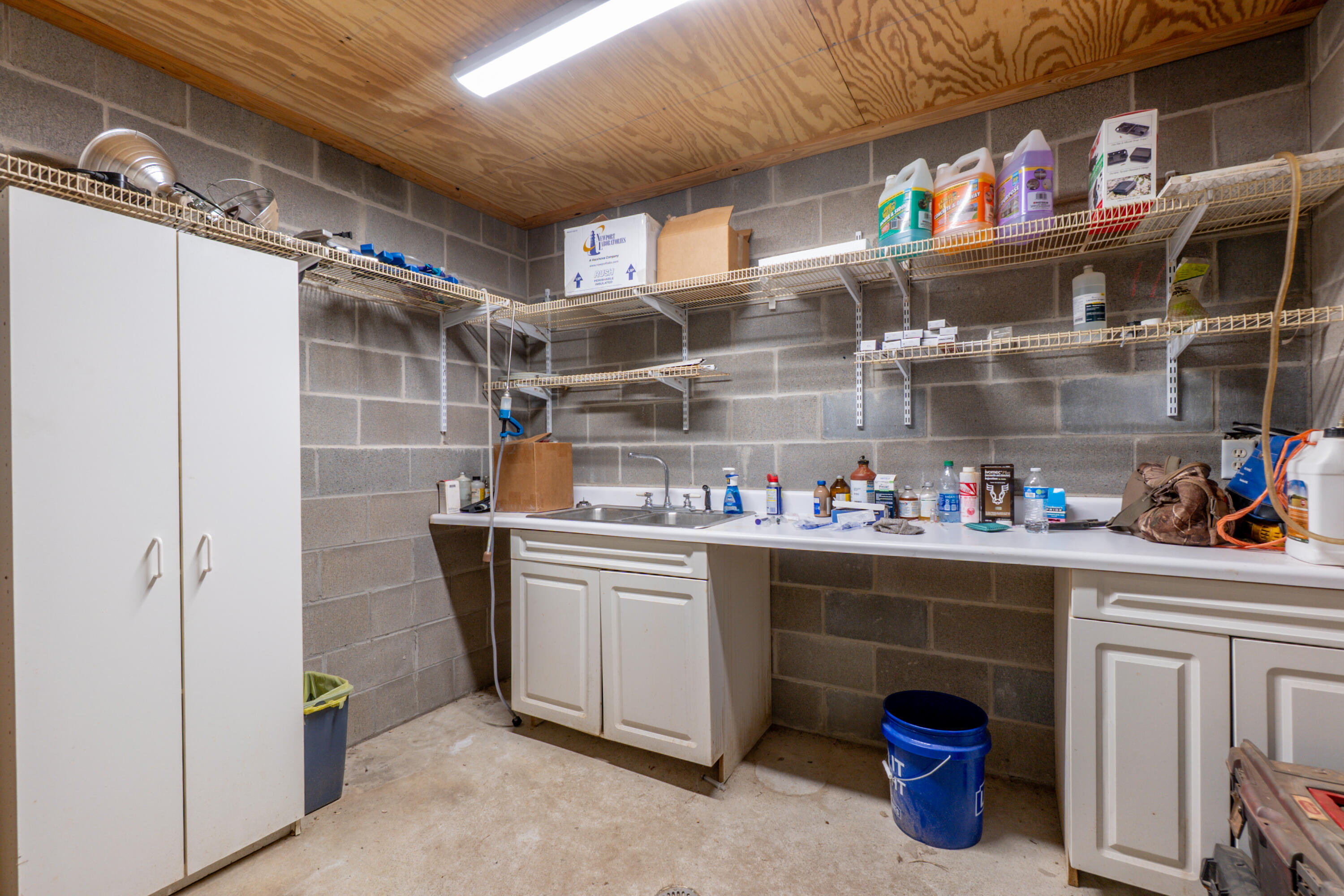 main property photo 59