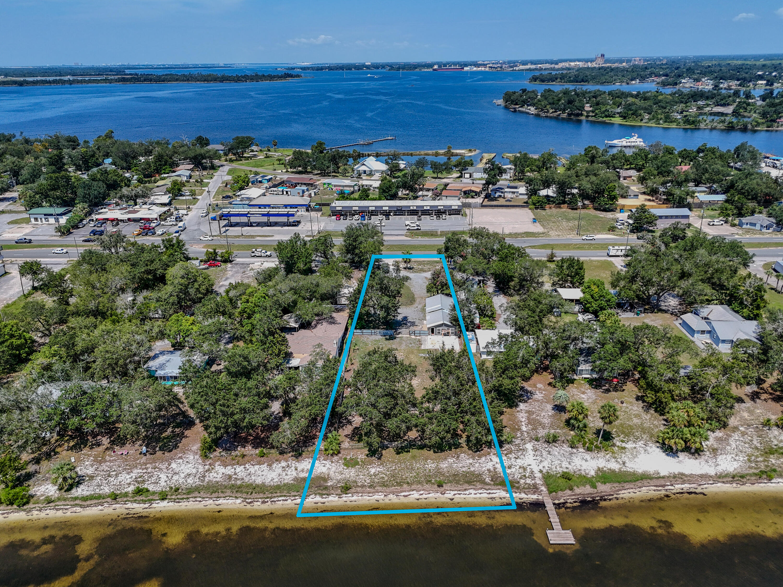 main property photo 17