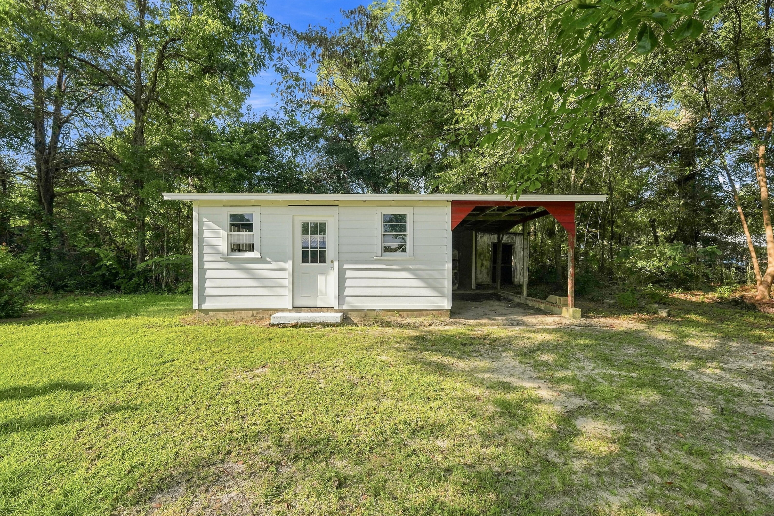 main property photo 31