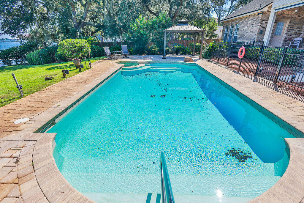main property photo 43