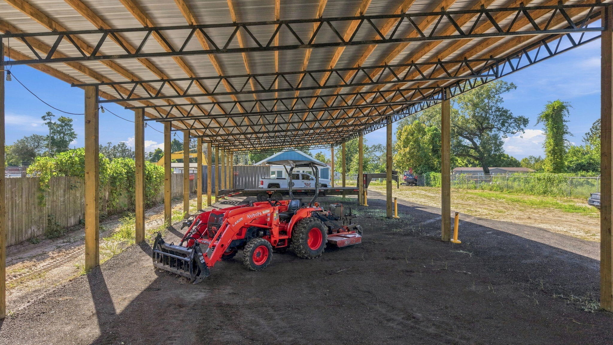 main property photo 34