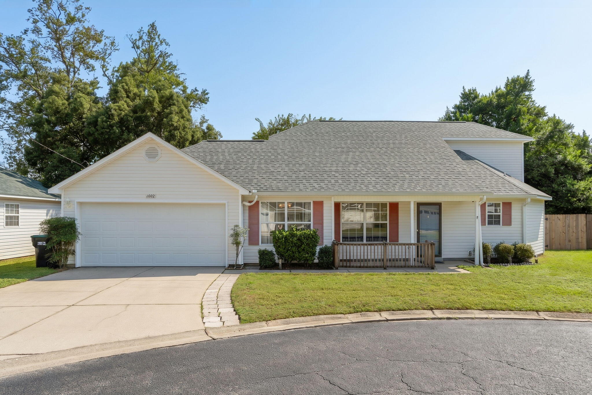 main property photo 0