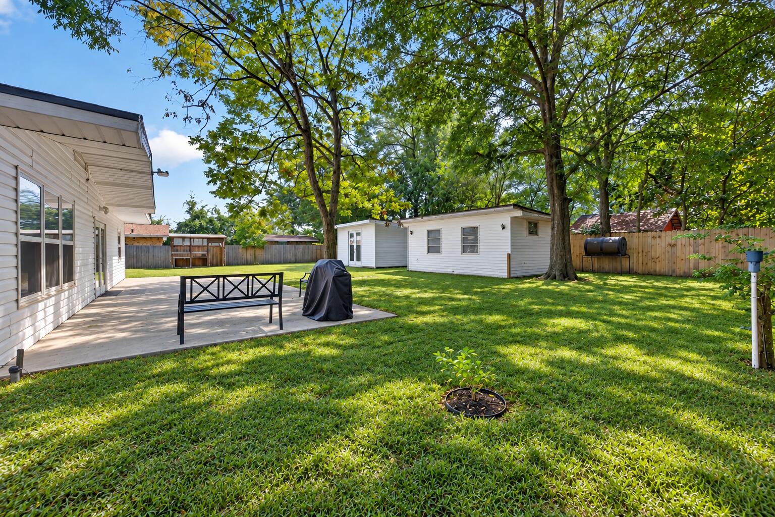 main property photo 22