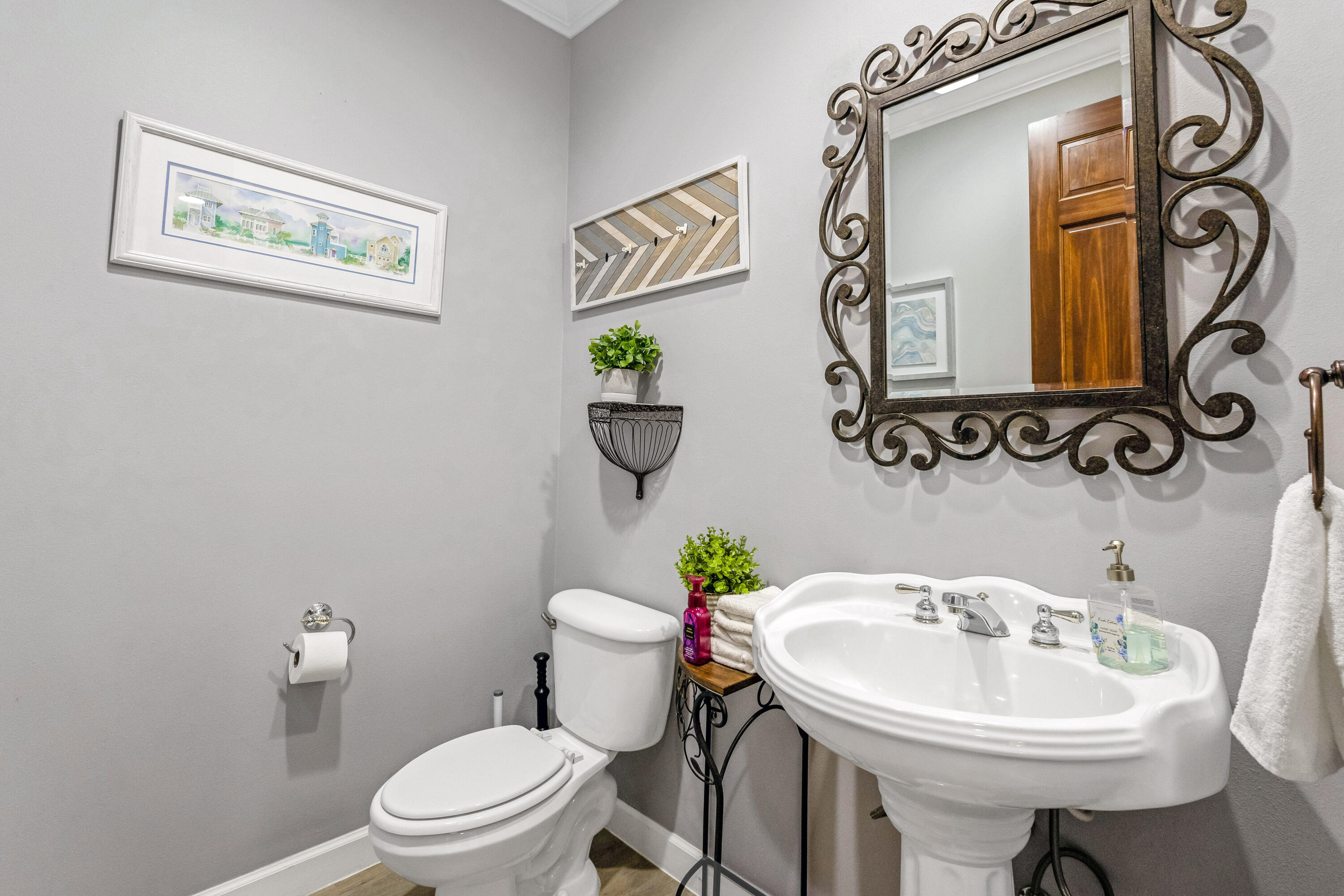 main property photo 16