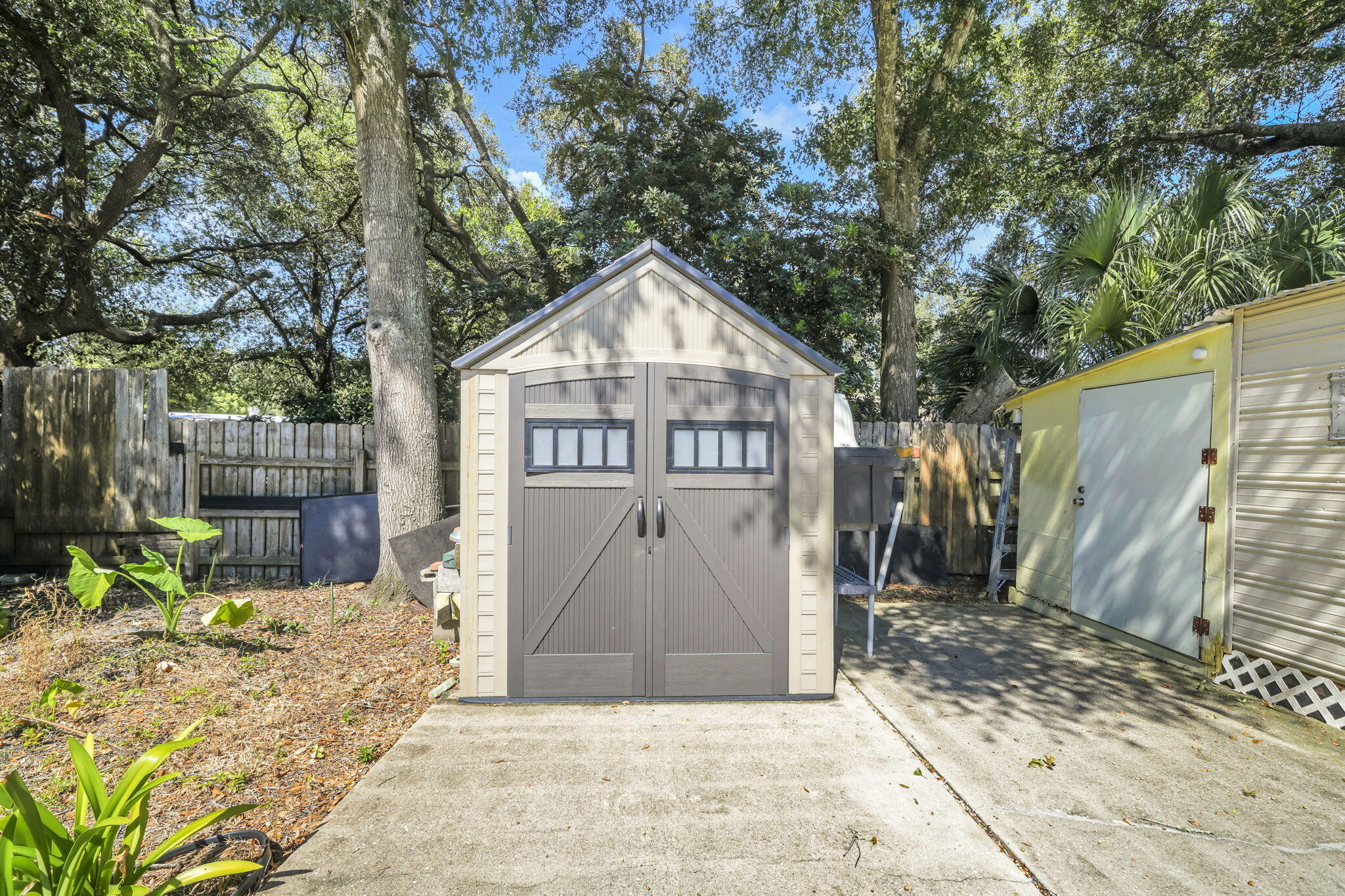 main property photo 44