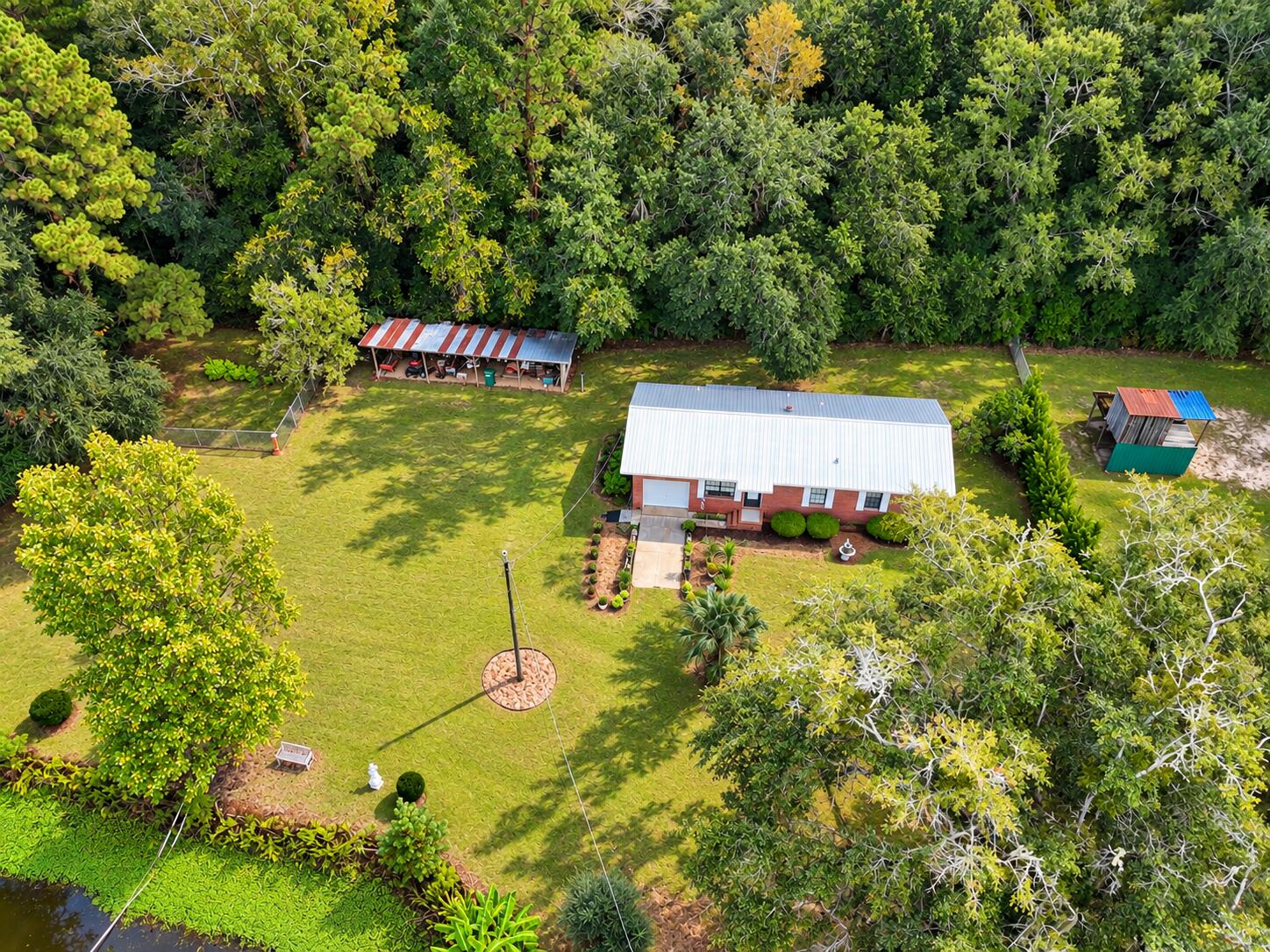 main property photo 40