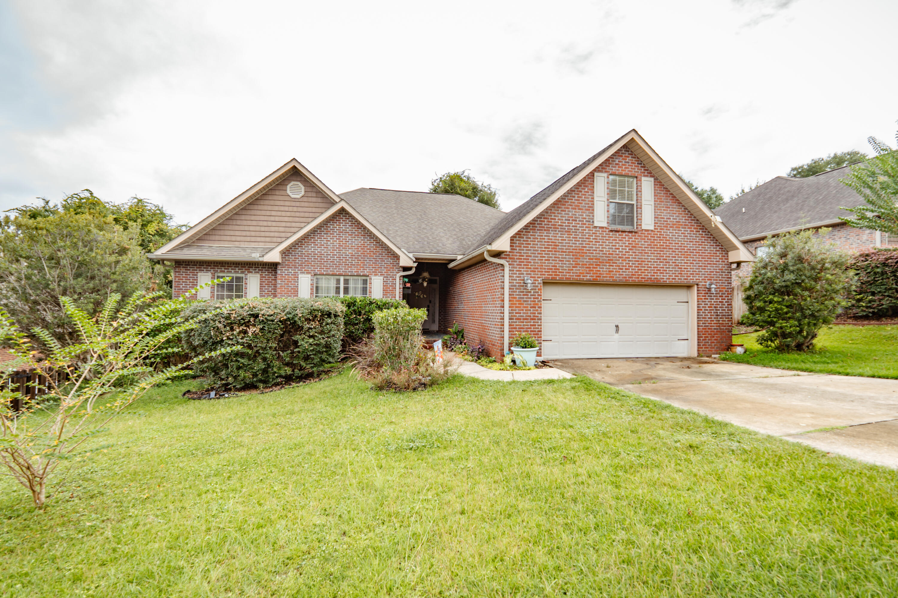 main property photo 0