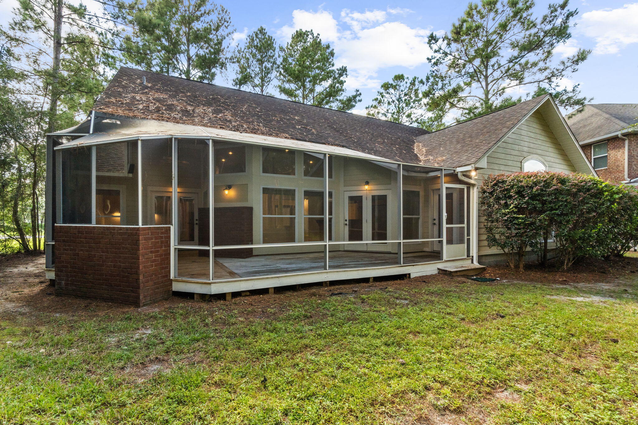 main property photo 40
