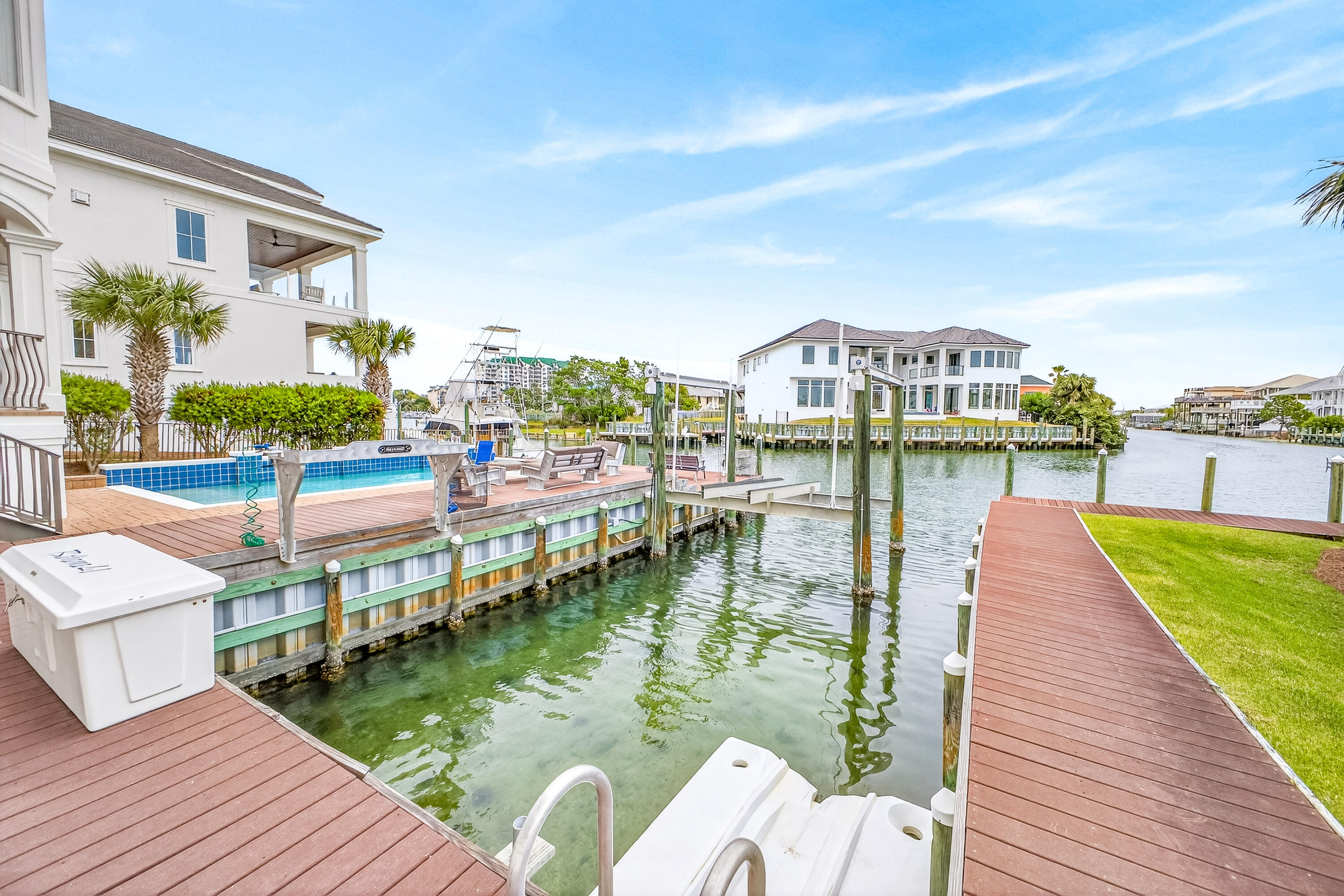 main property photo 64