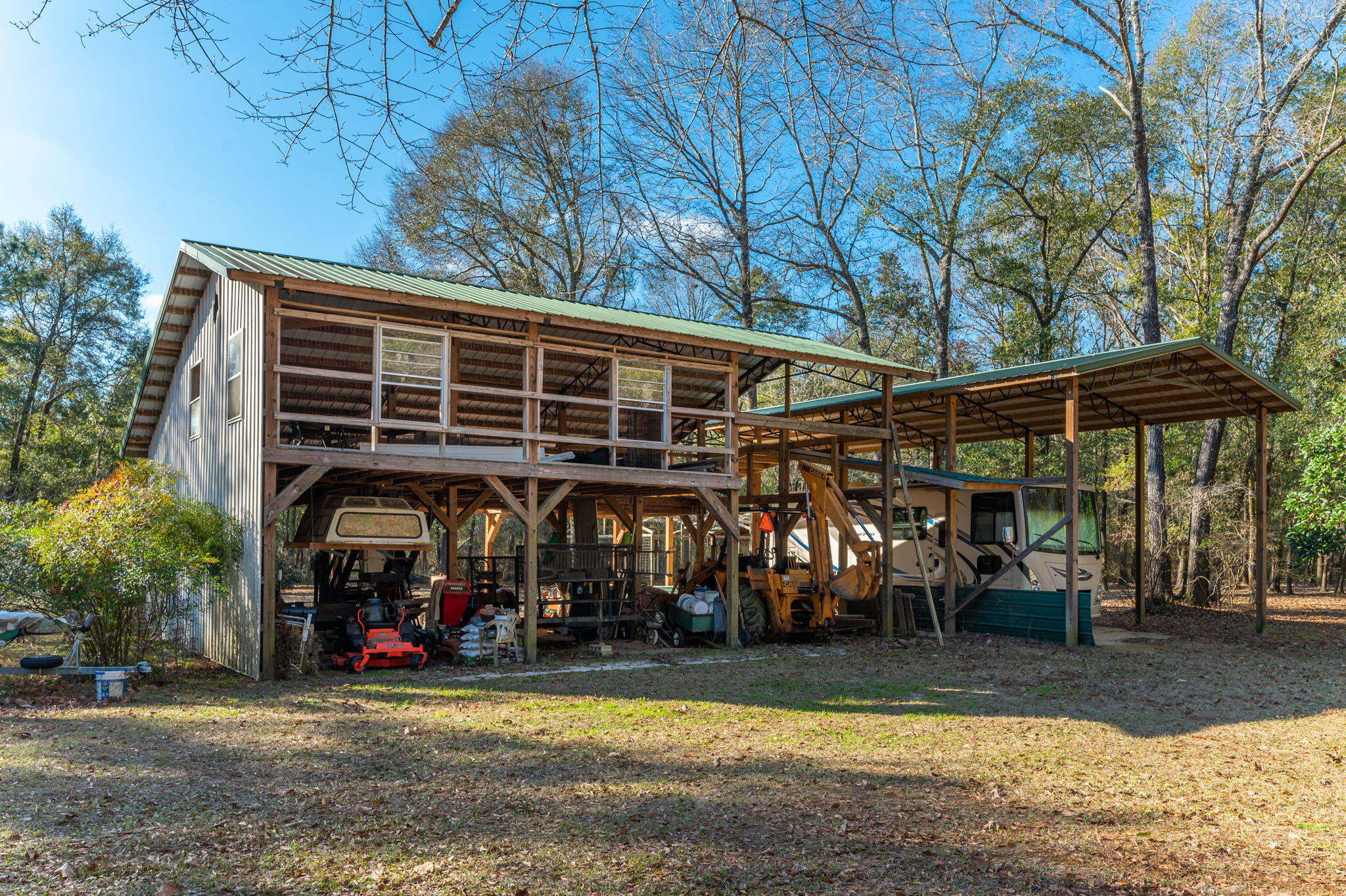 main property photo 18