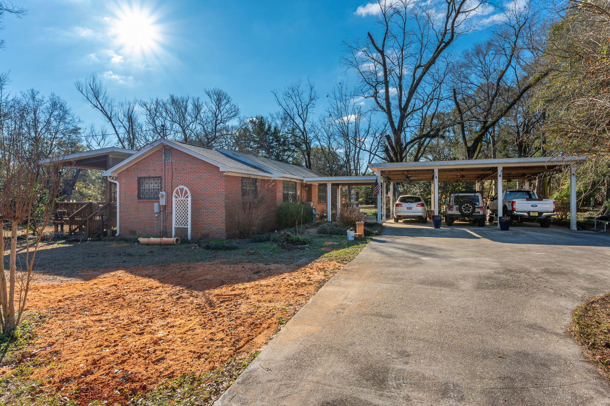 main property photo 23