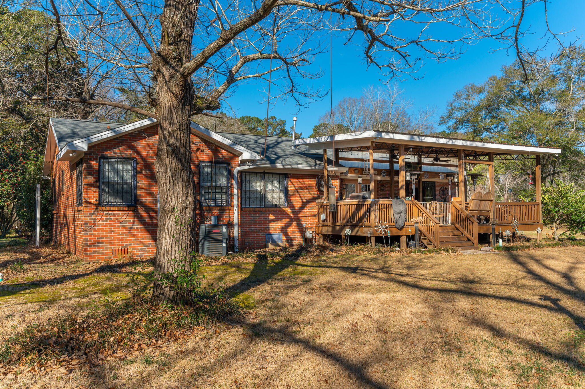 main property photo 41