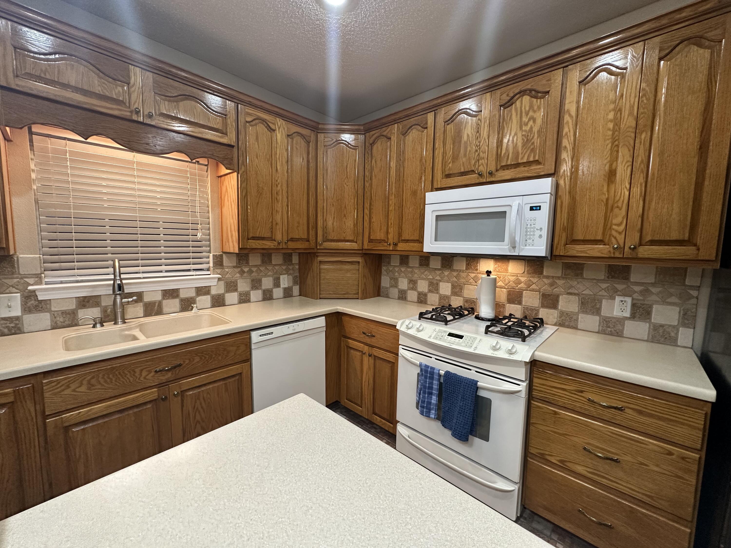main property photo 58