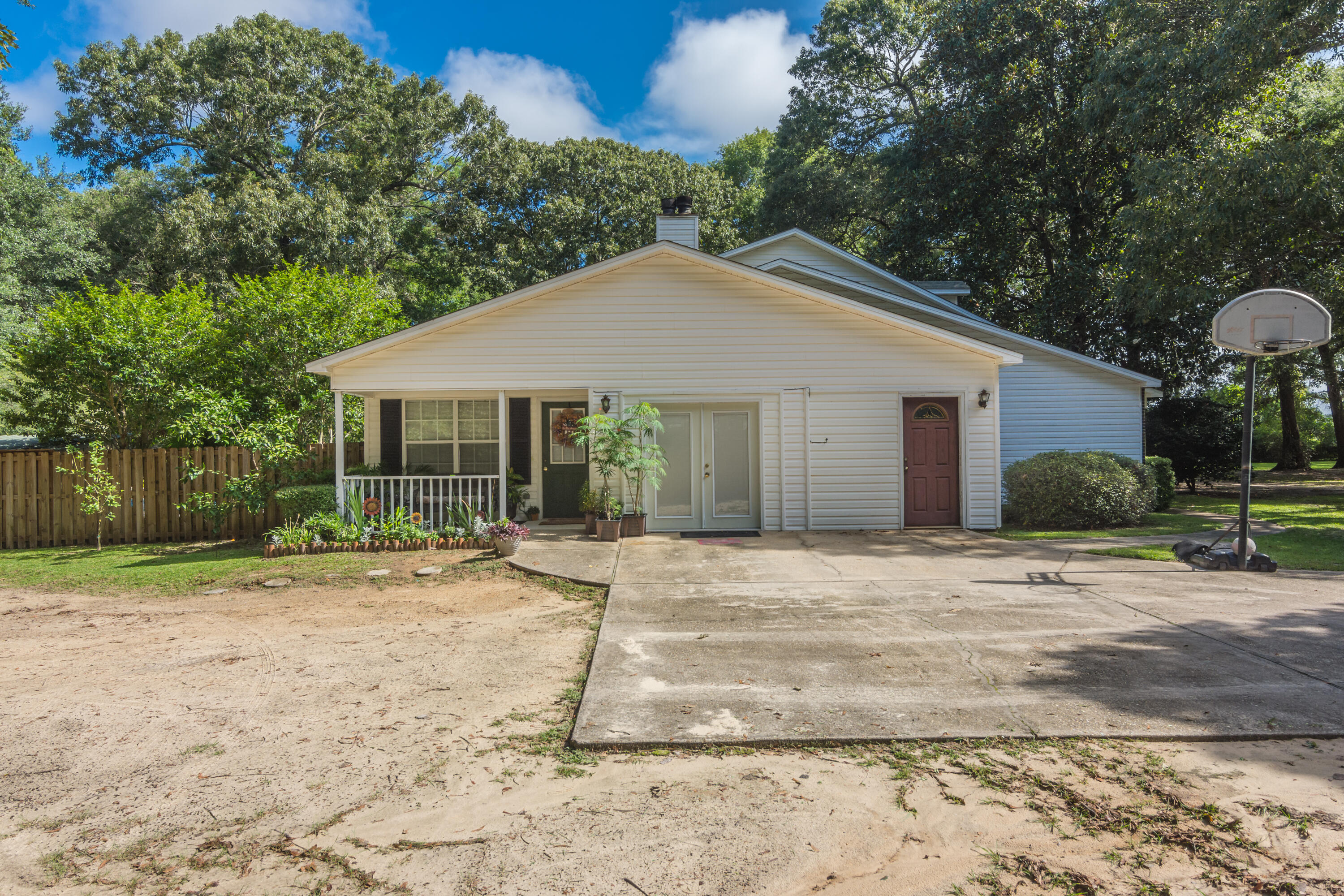 main property photo 20