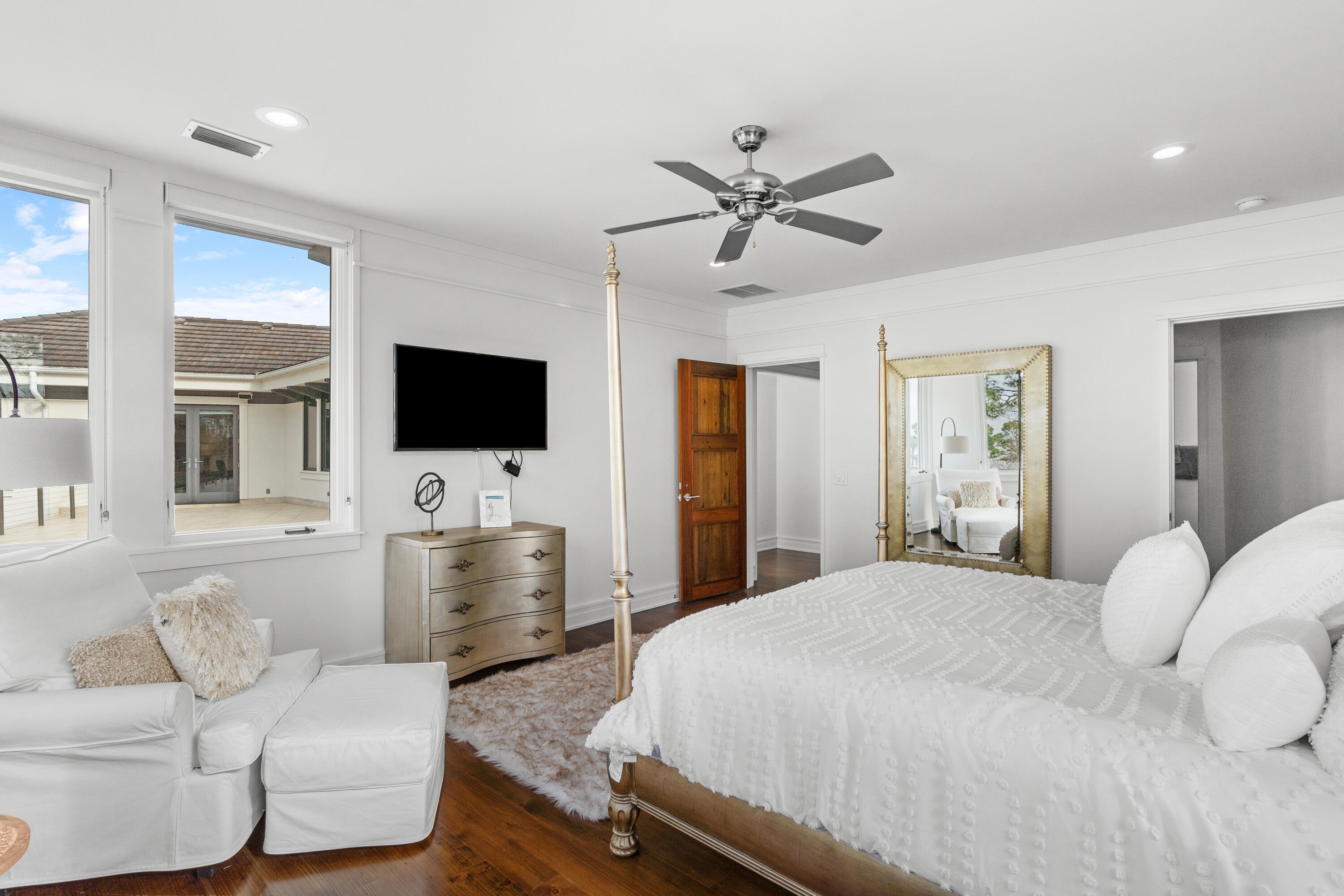 main property photo 64