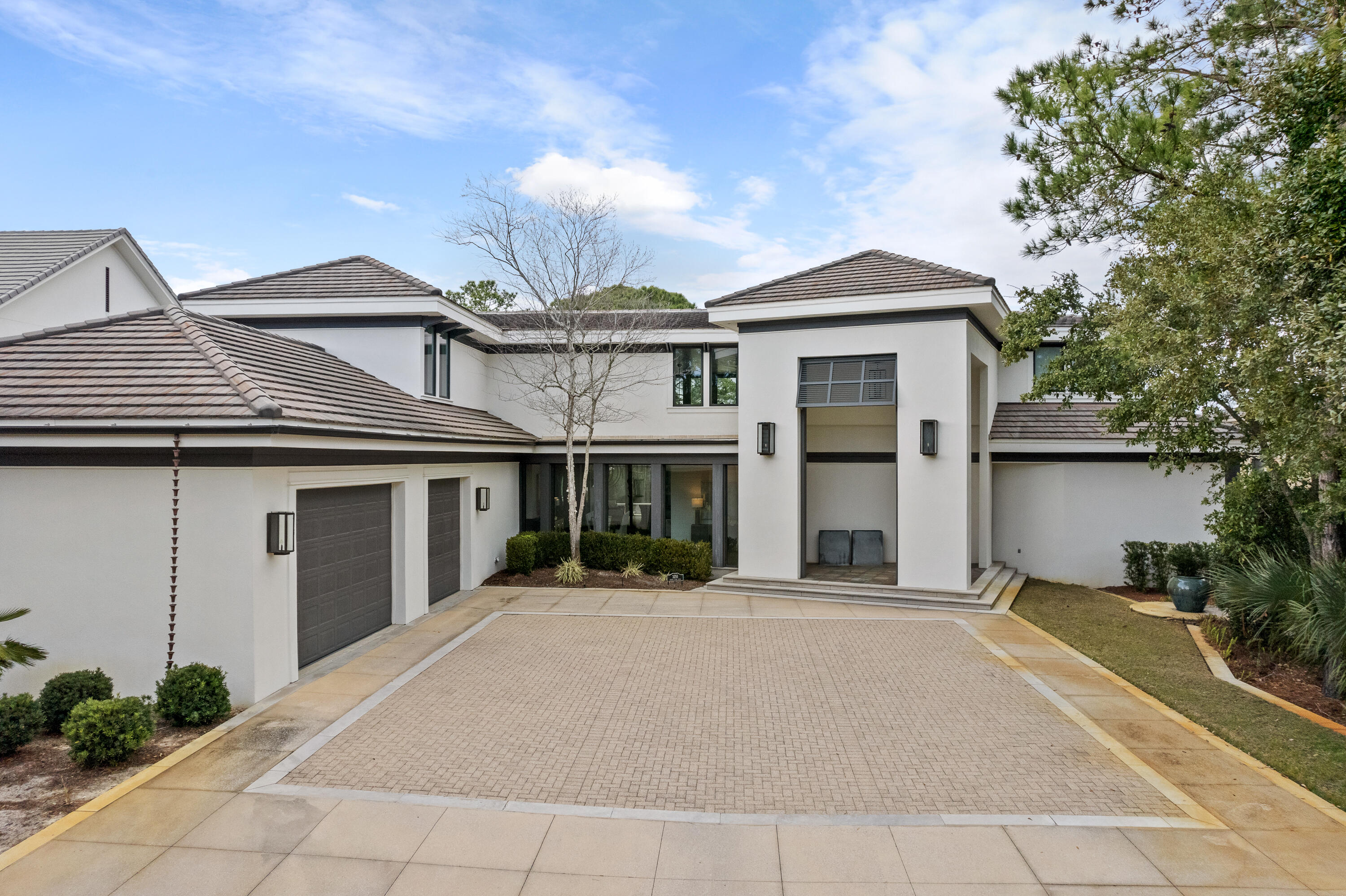 main property photo 80