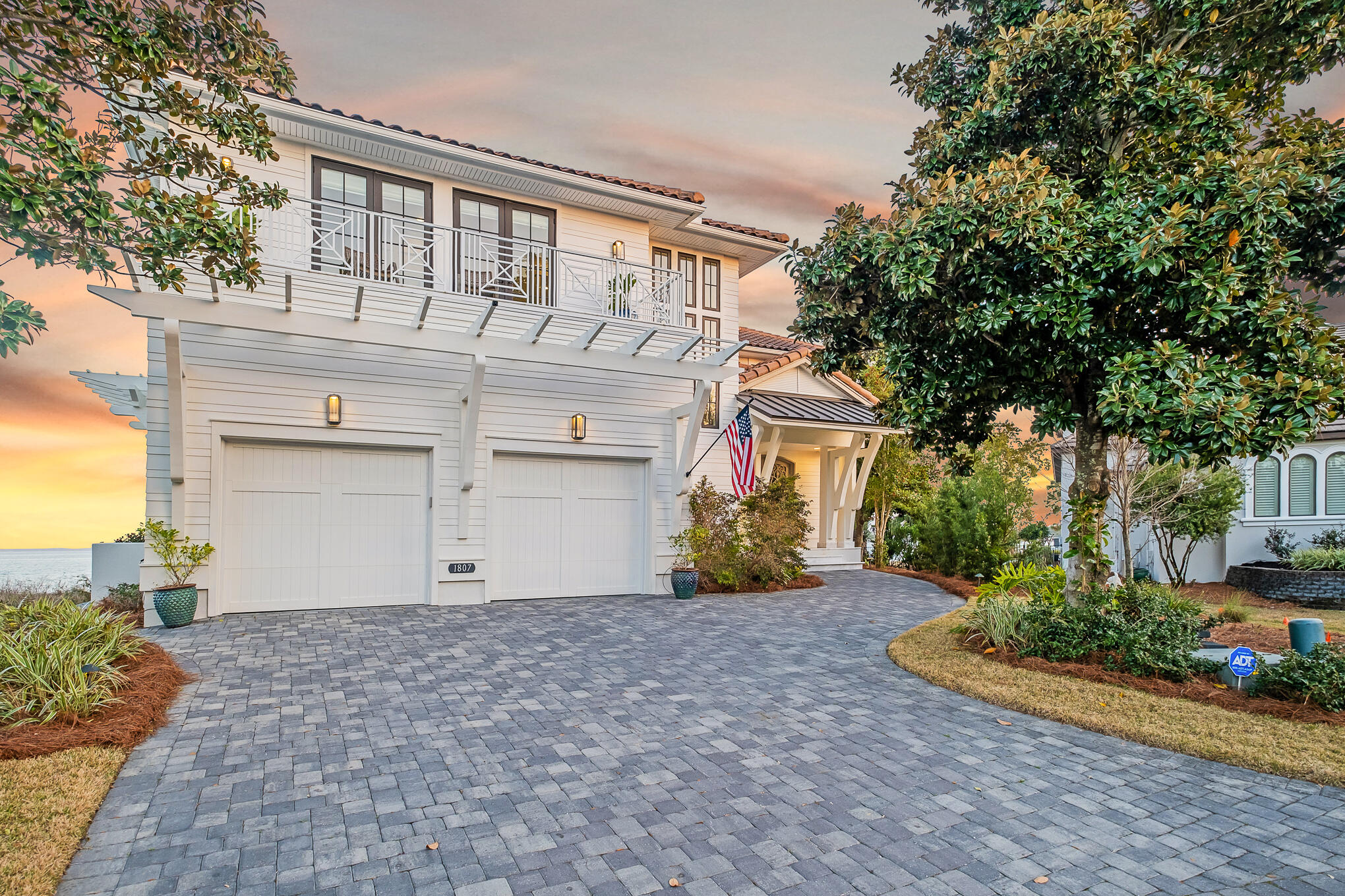 main property photo 78