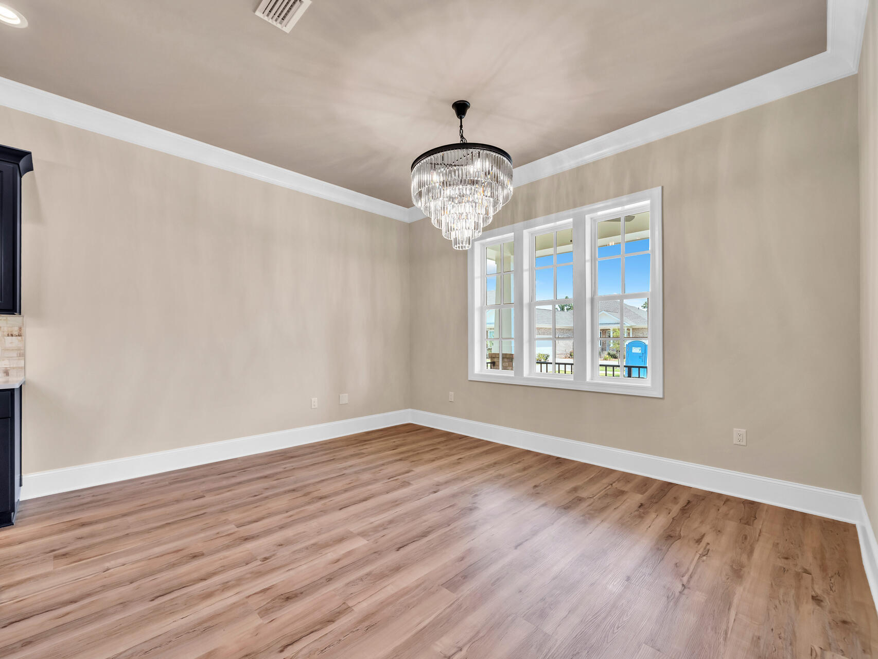 property viewer photo 10