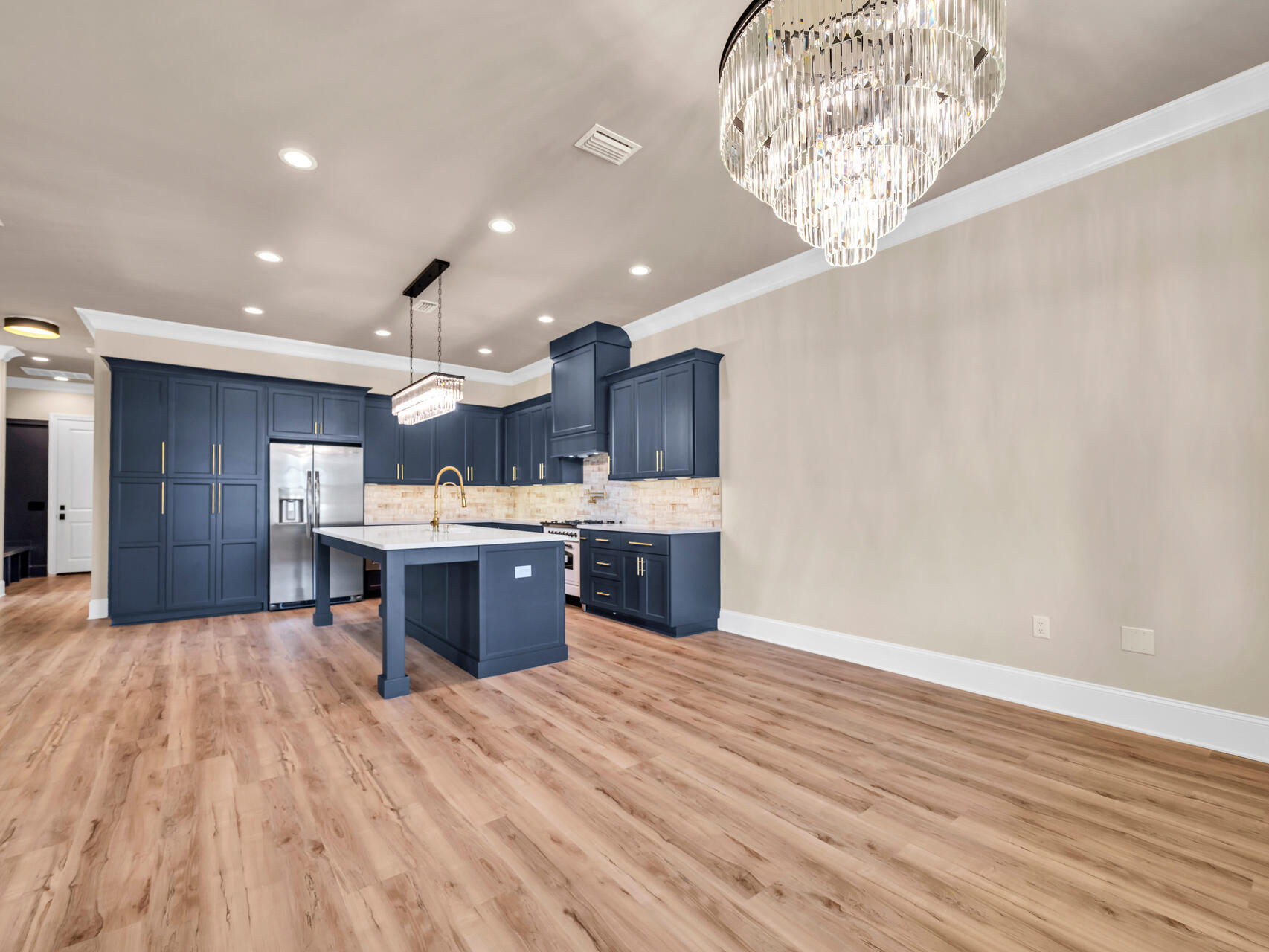 property viewer photo 11