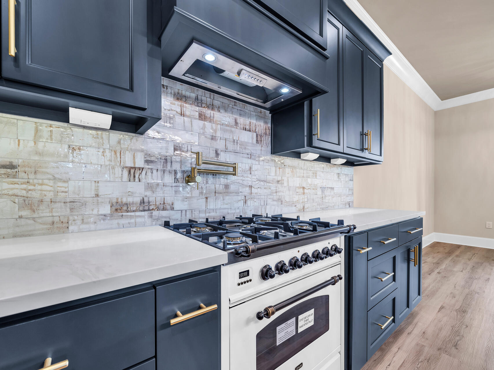 property viewer photo 16