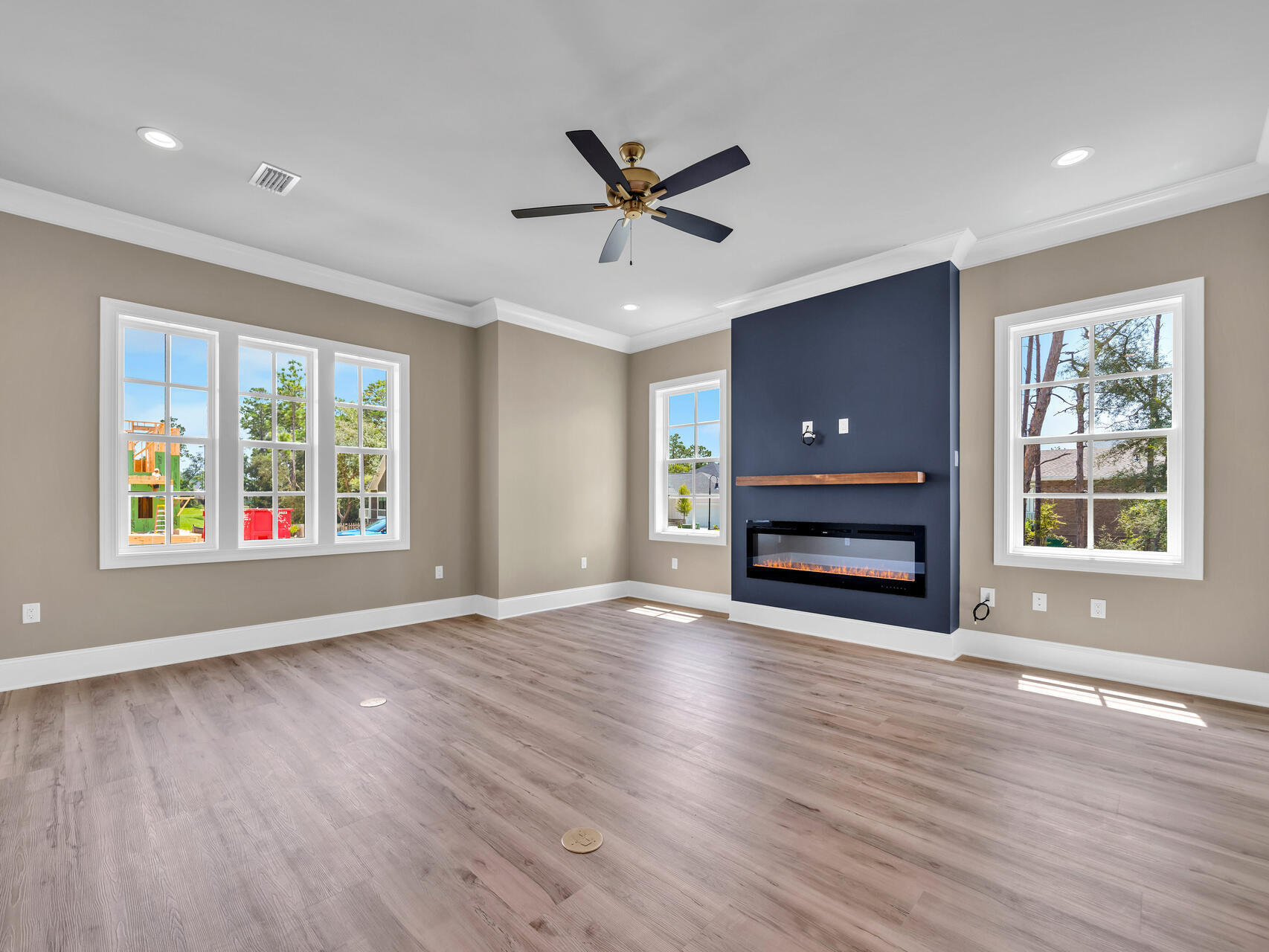 property viewer photo 6