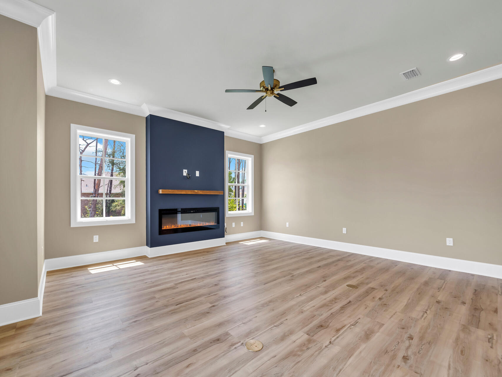 property viewer photo 7