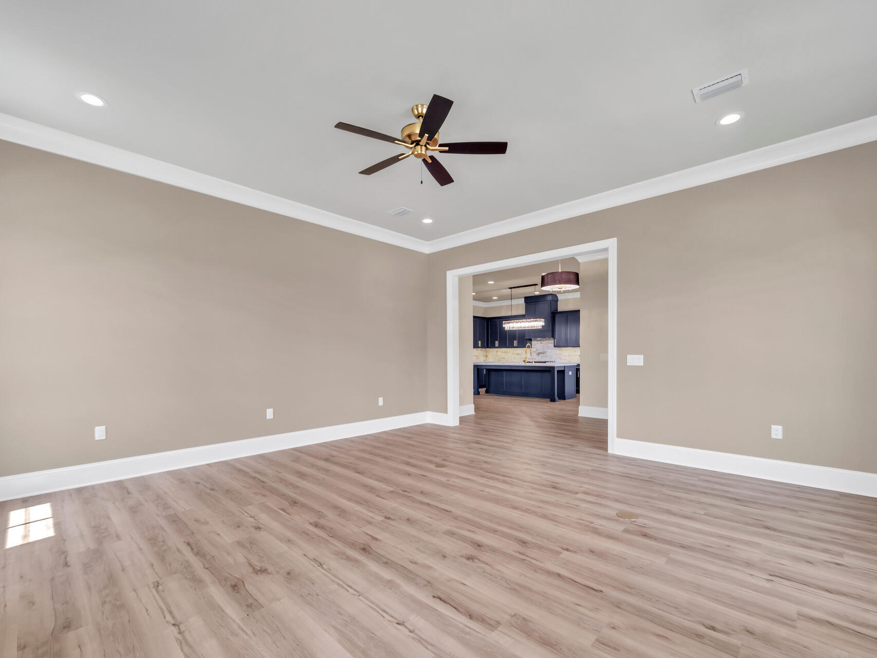 property viewer photo 8