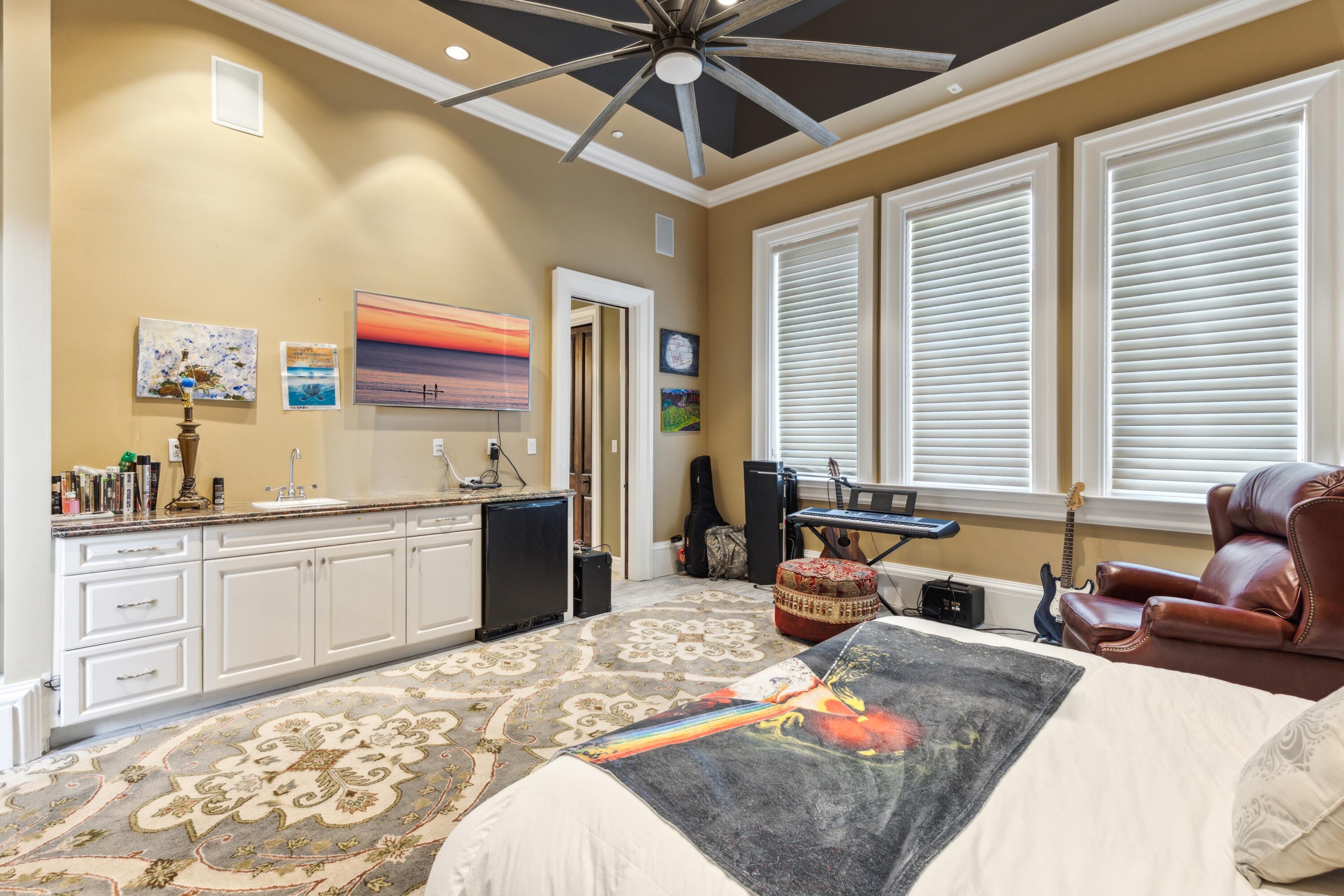 main property photo 63