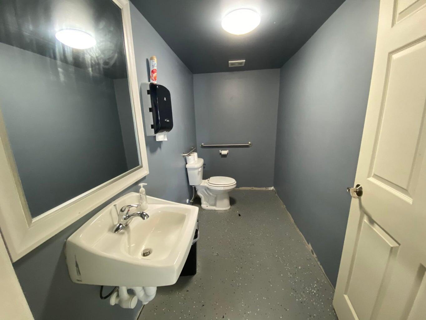 main property photo 11