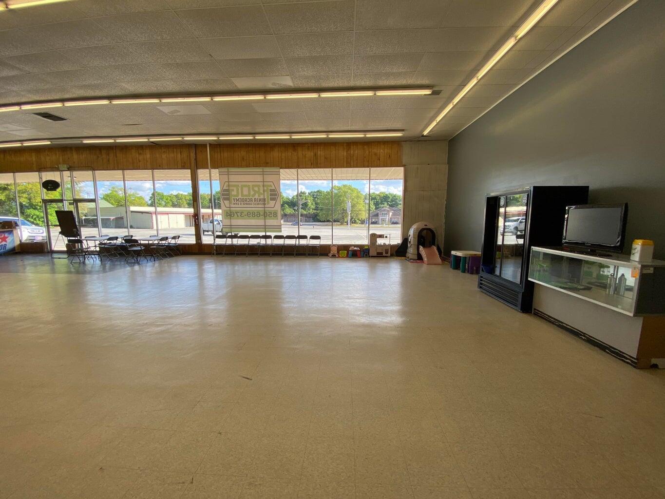main property photo 6