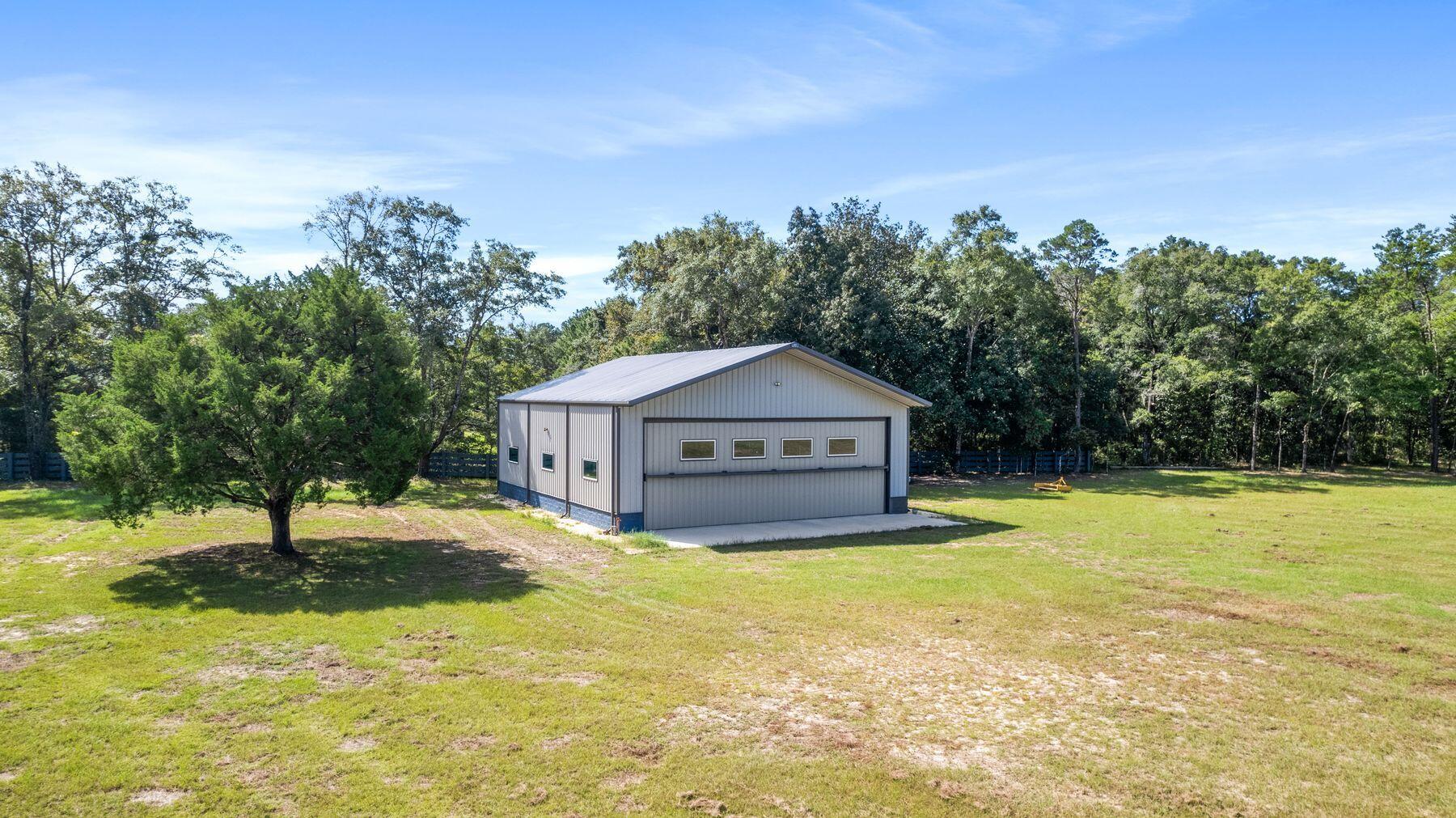 main property photo 16